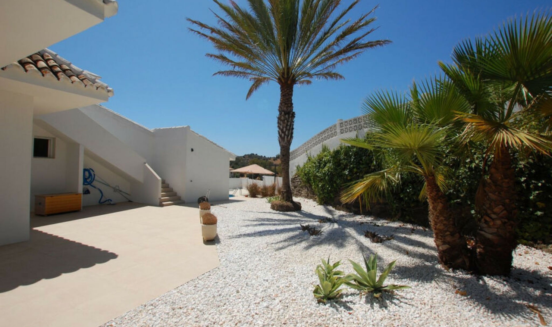 Resale - House -
Cerros del Aguila