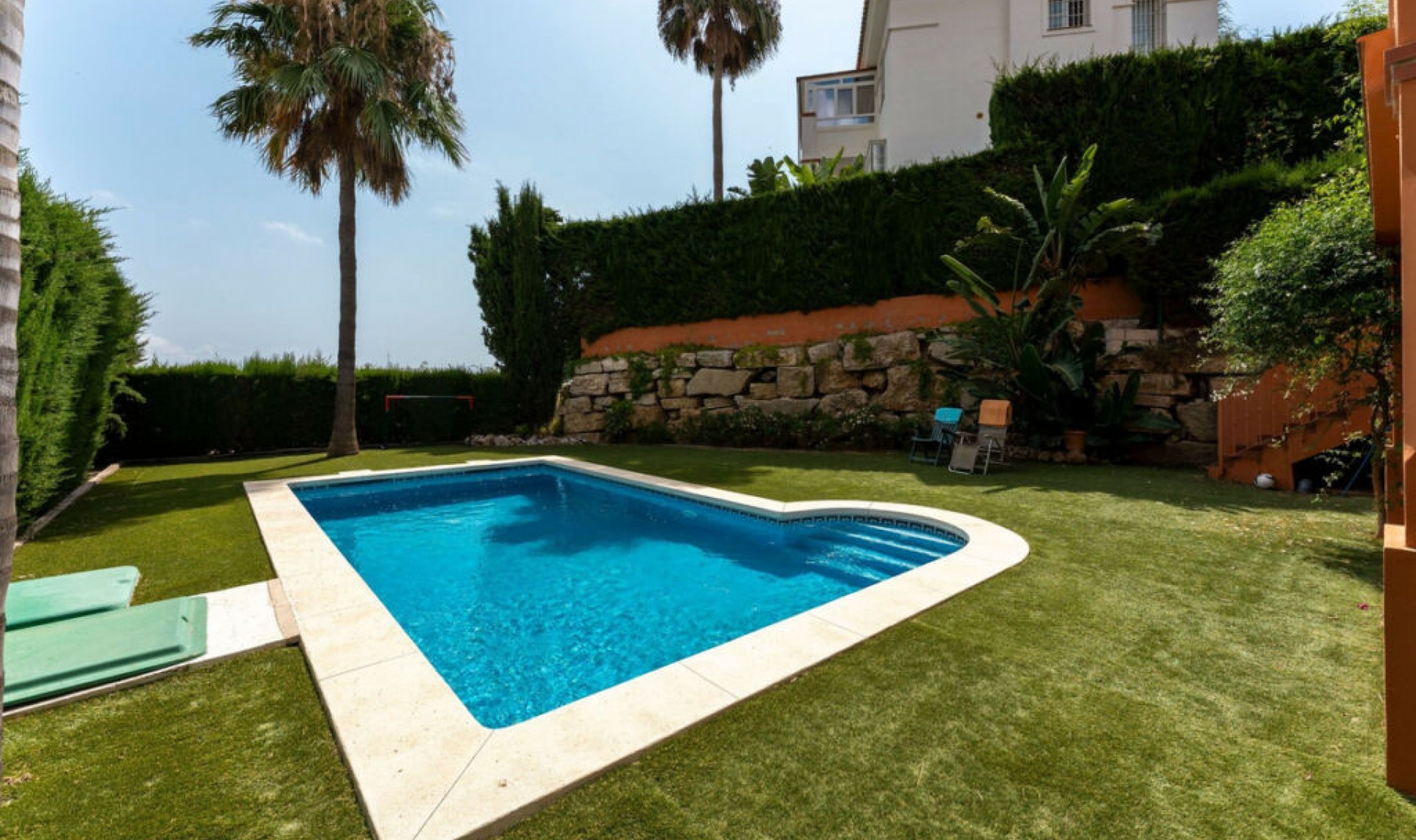 Resale - House -
Cerros del Aguila