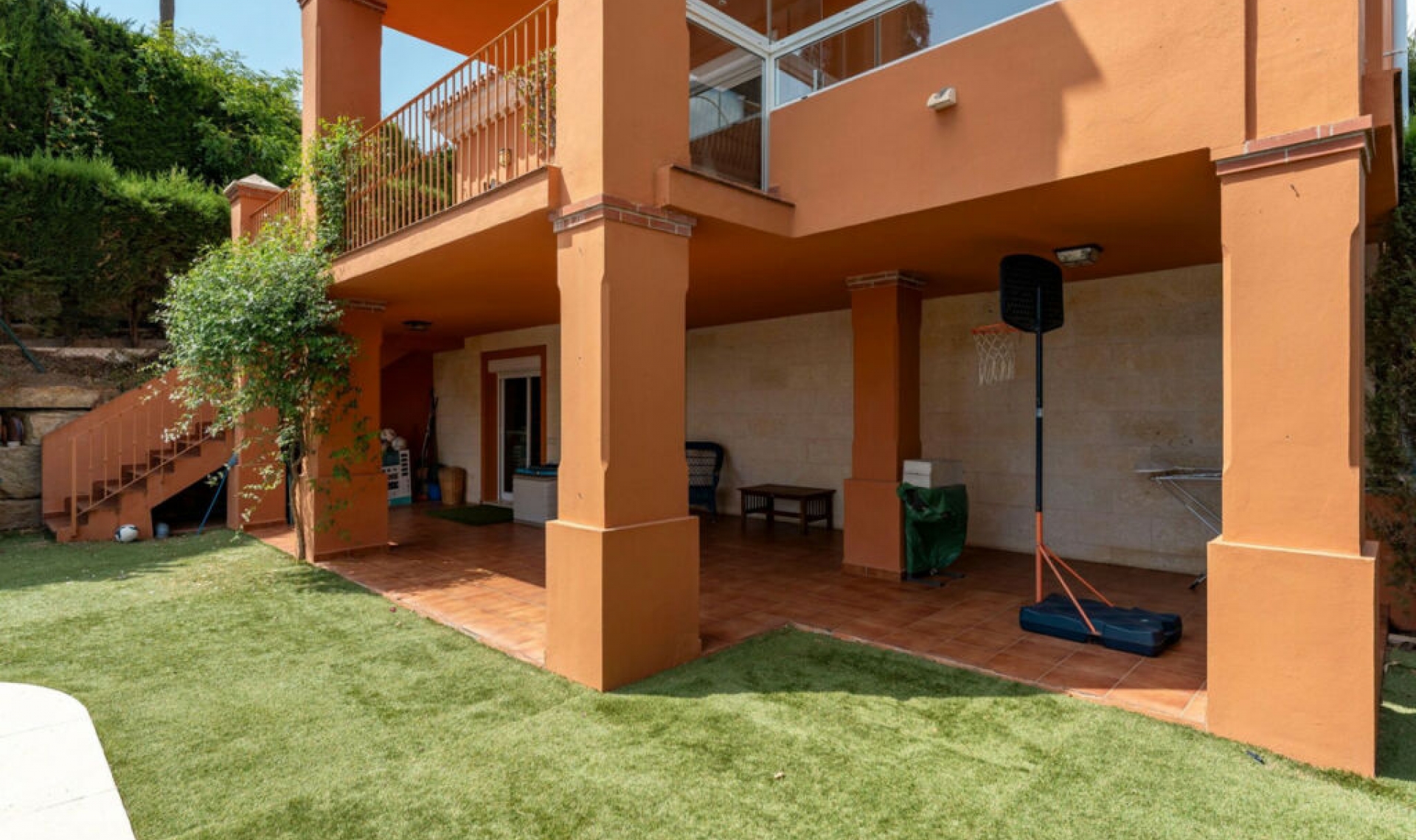 Resale - House -
Cerros del Aguila