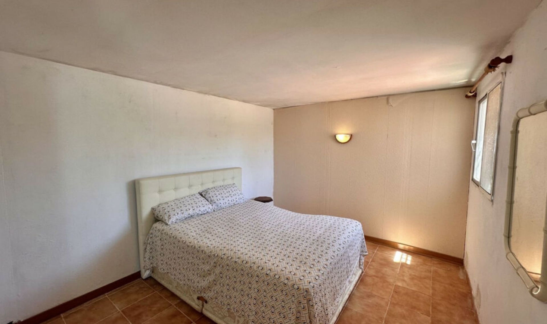 Resale - House -
Cerros del Aguila