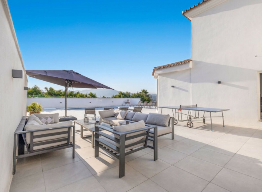 Resale - House -
Cerros del Aguila