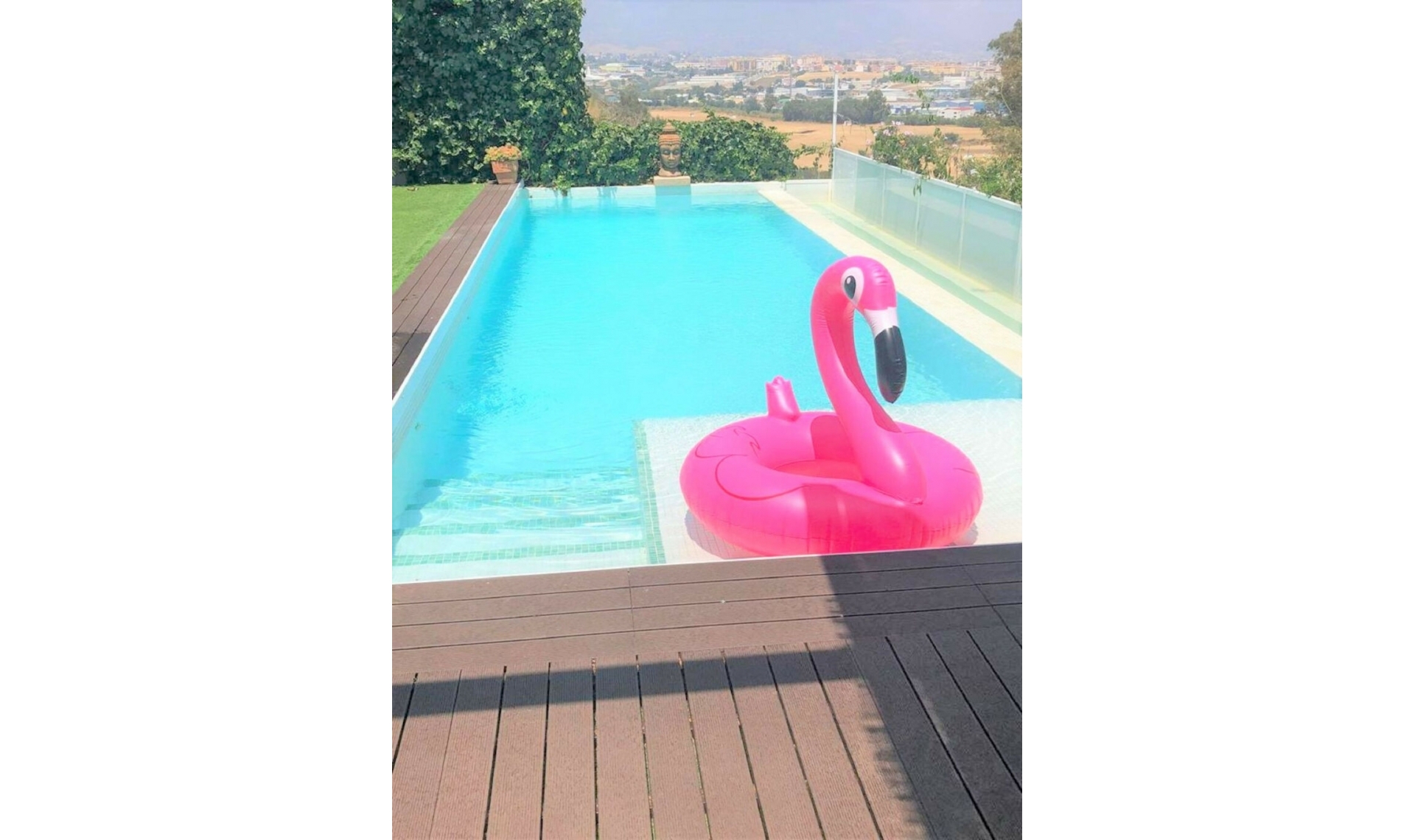 Resale - House -
Cerros del Aguila