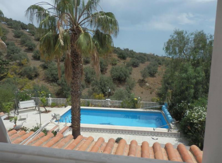 Resale - House -
Chilches