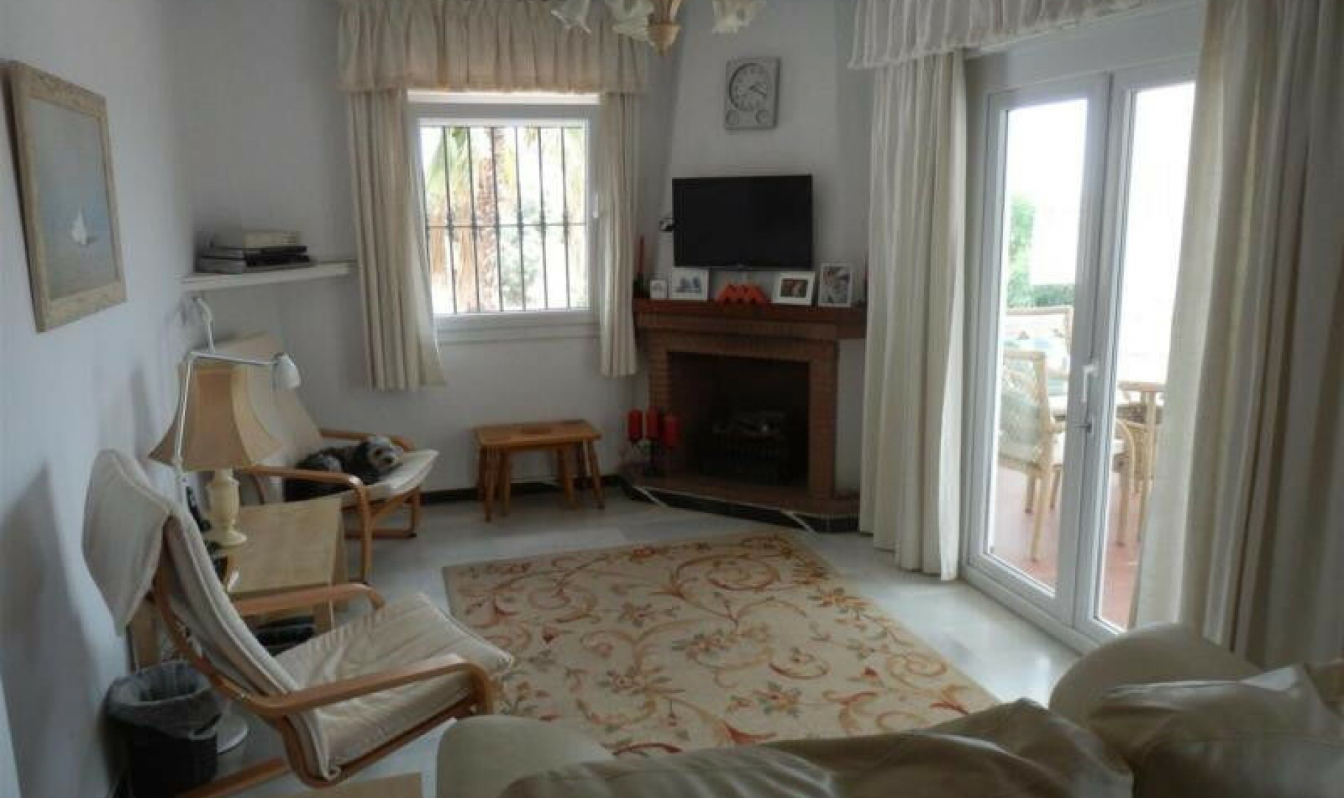 Resale - House -
Chilches