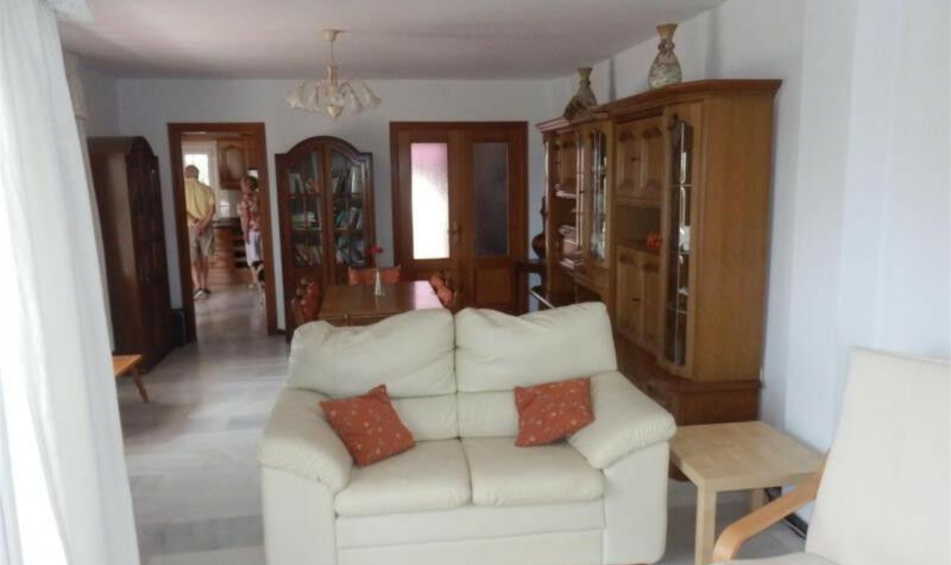 Resale - House -
Chilches