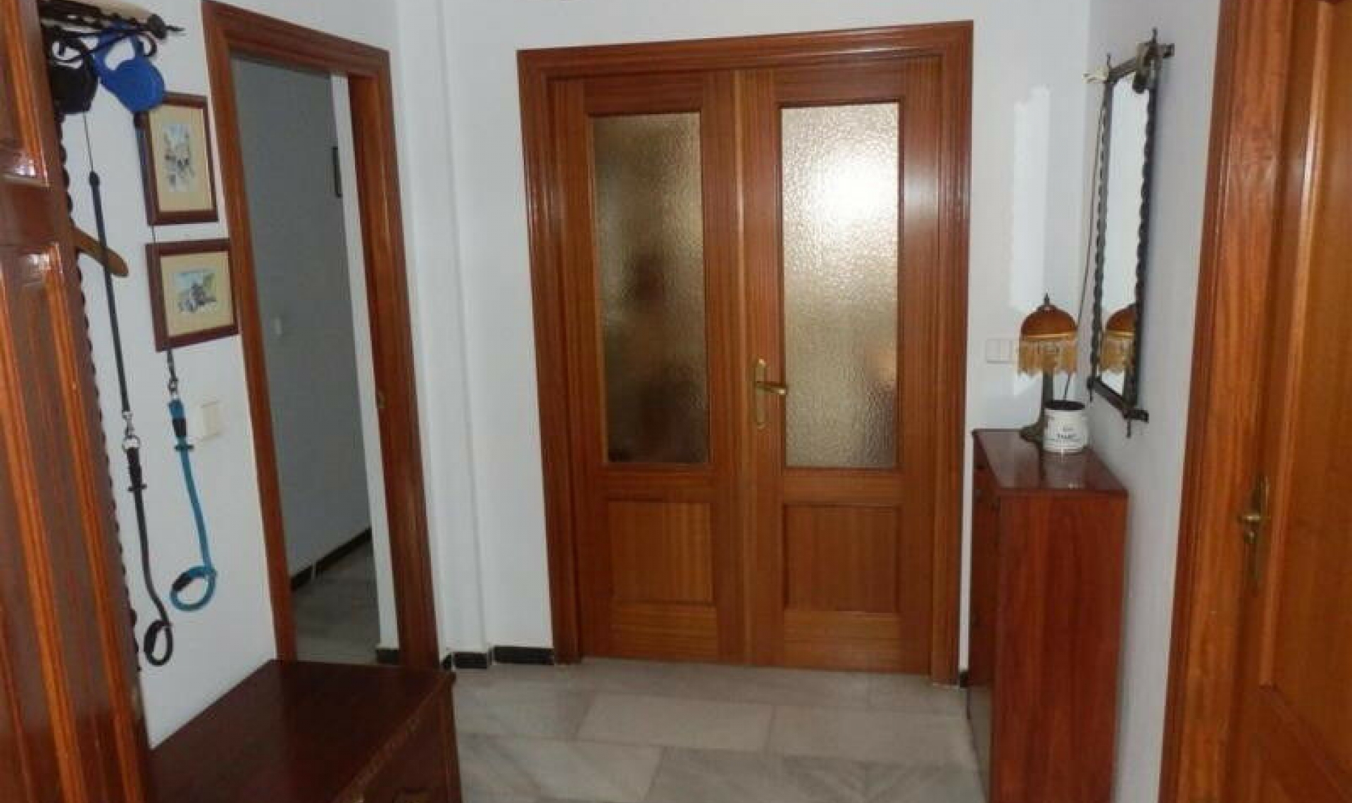 Resale - House -
Chilches