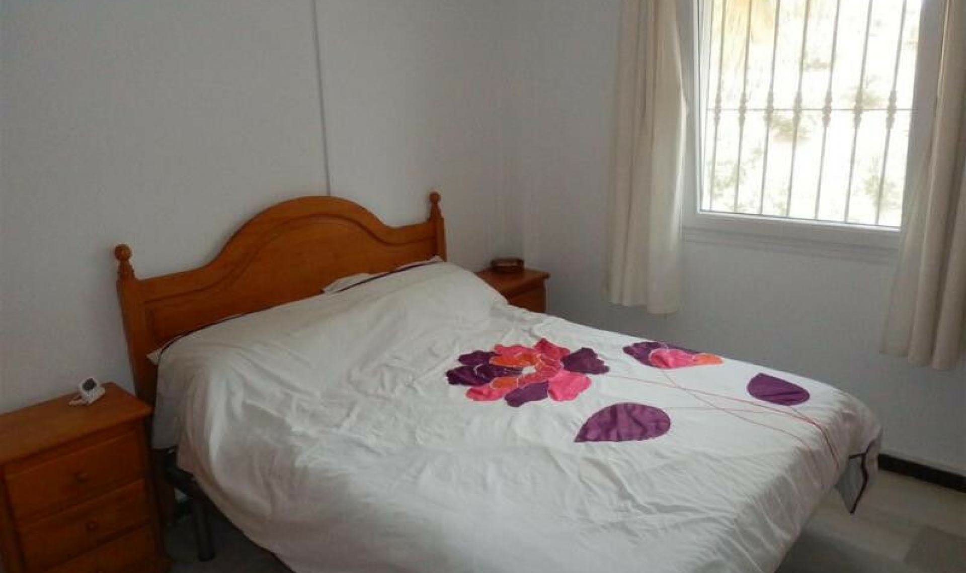 Resale - House -
Chilches