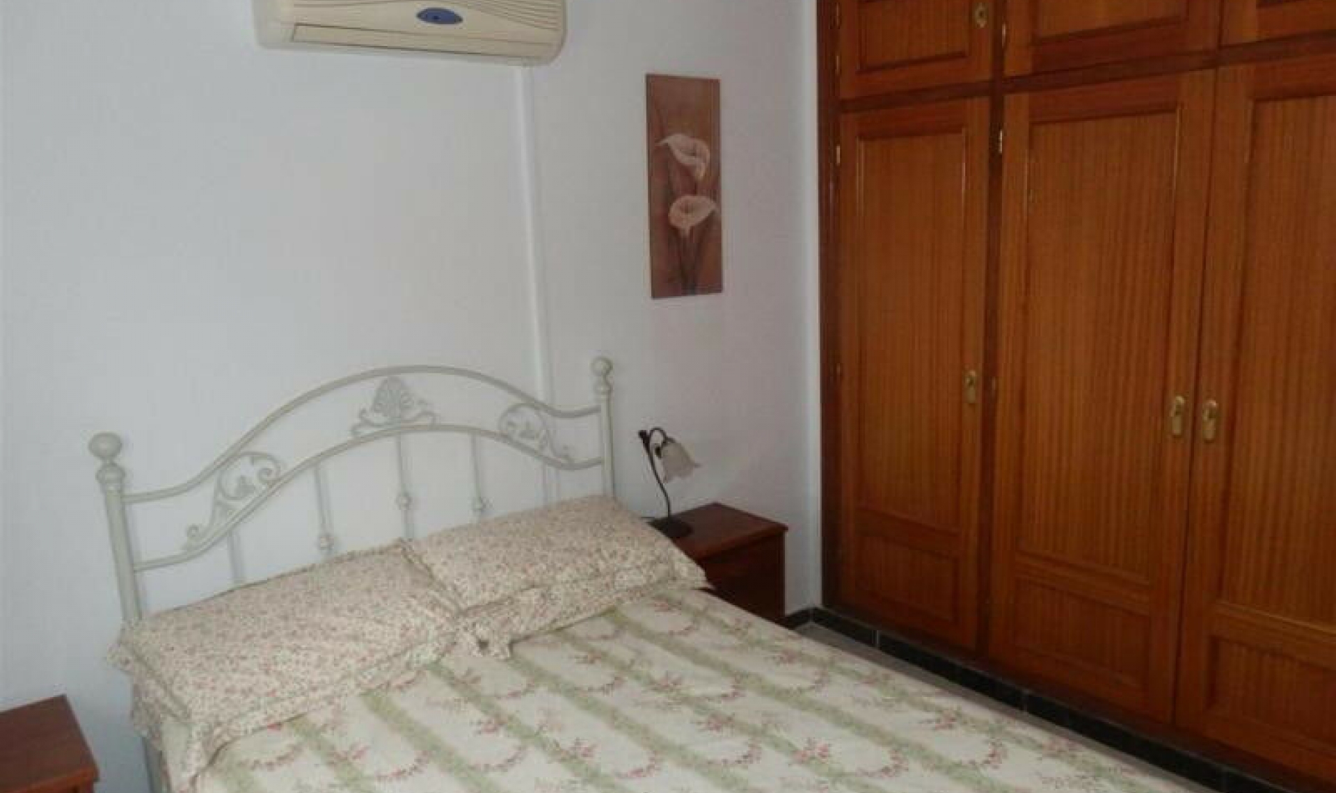 Resale - House -
Chilches