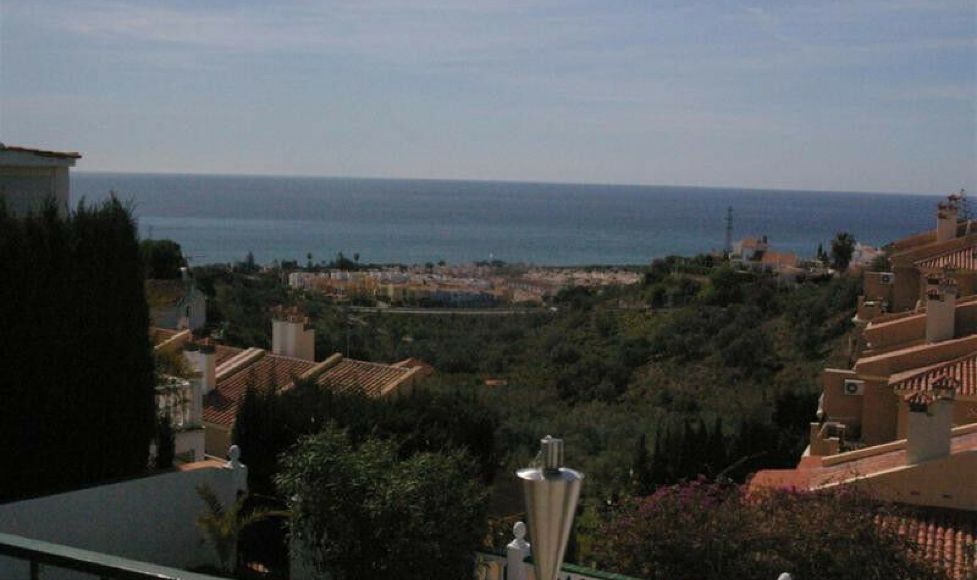 Resale - House -
Chilches