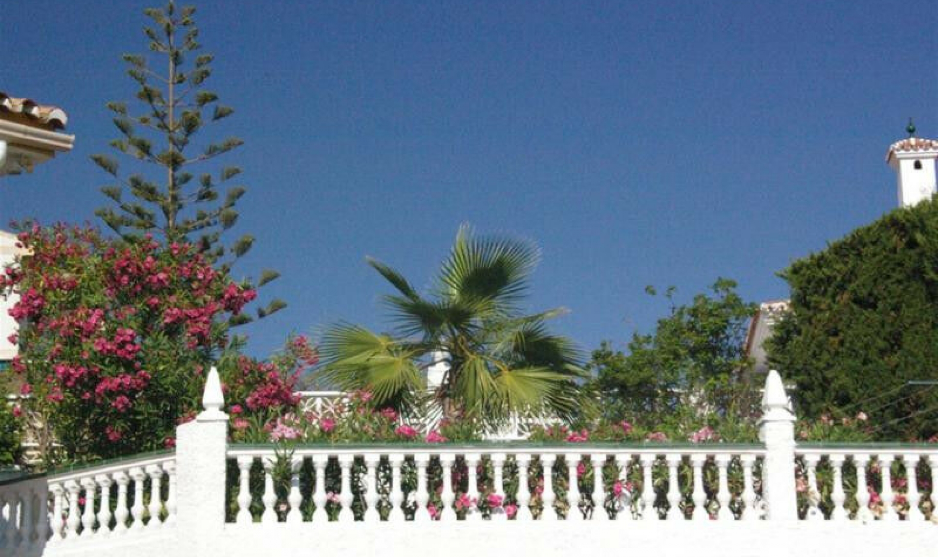 Resale - House -
Chilches