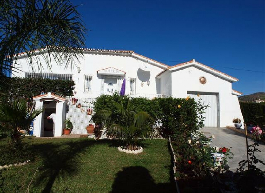 Resale - House -
Chilches