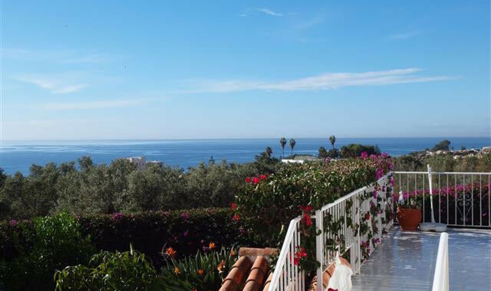 Resale - House -
Chilches