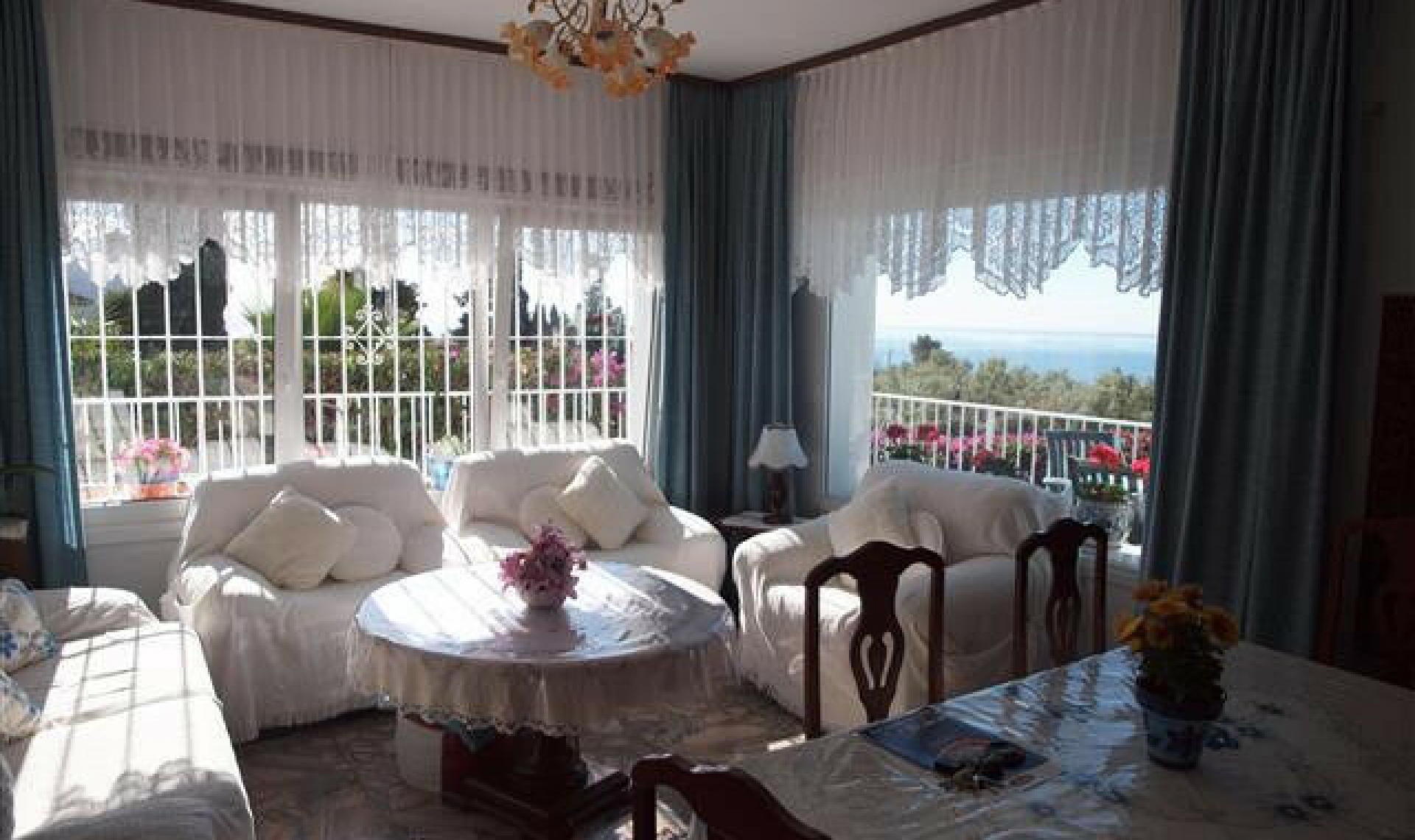 Resale - House -
Chilches