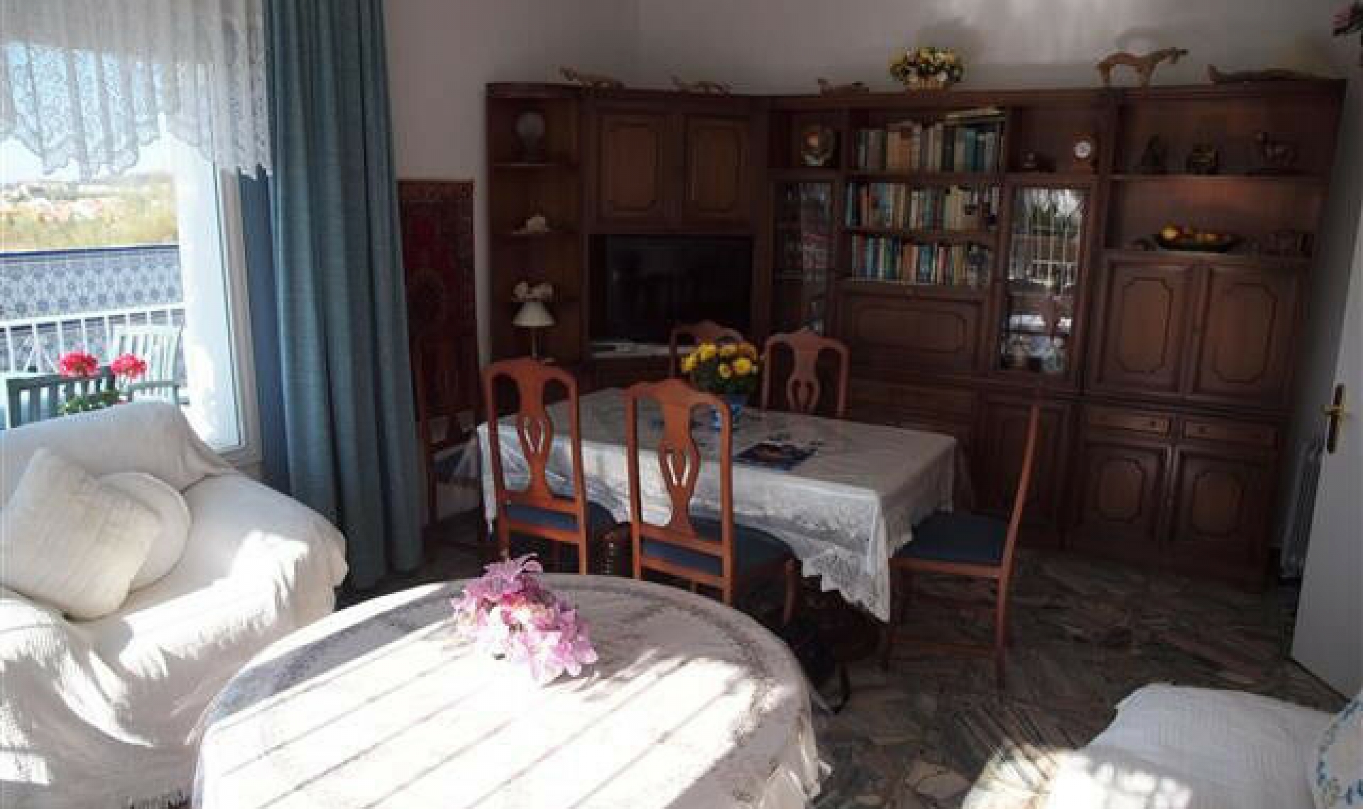 Resale - House -
Chilches