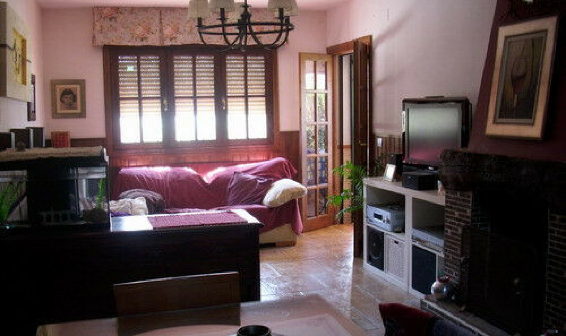 Resale - House -
Chilches