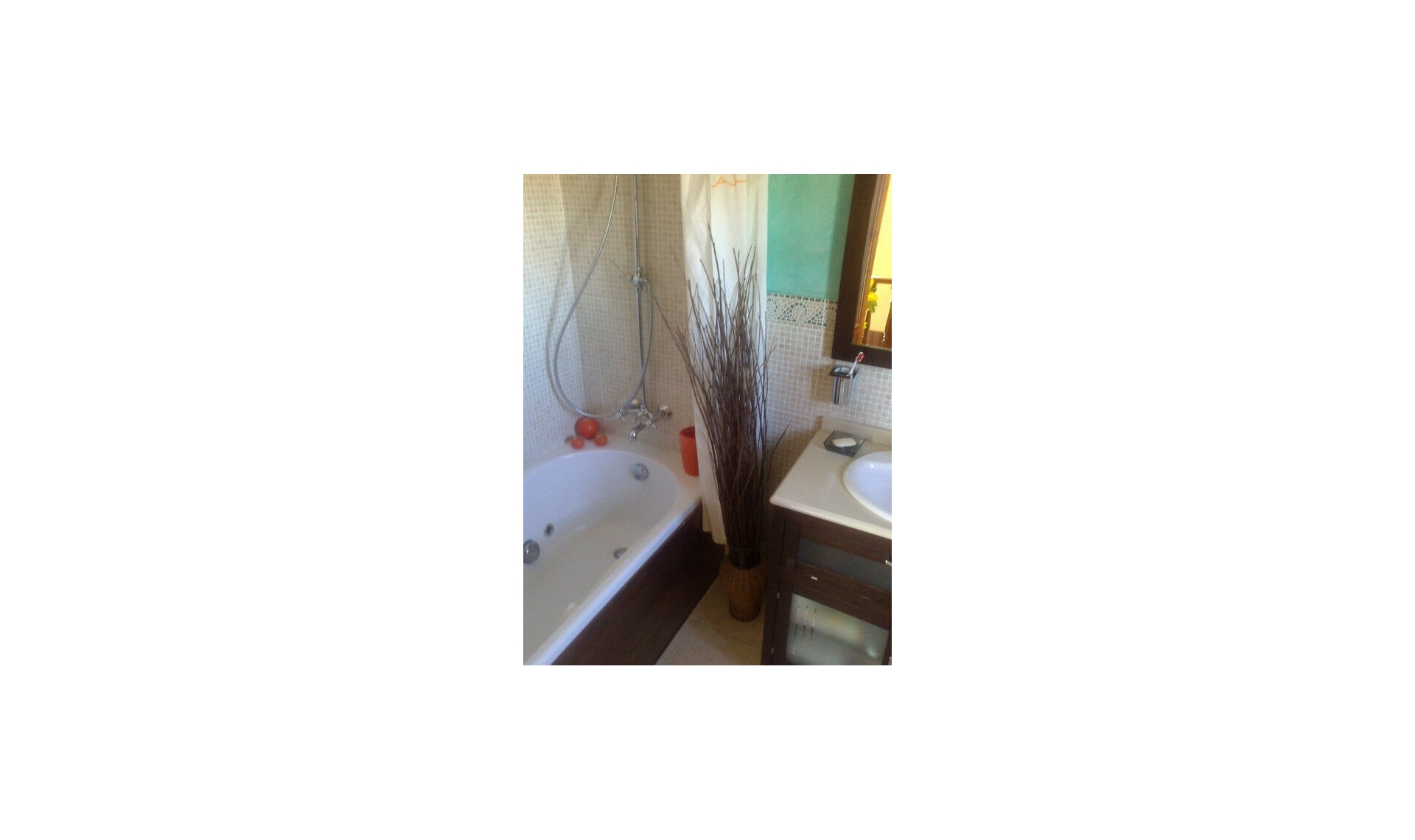 Resale - House -
Chilches