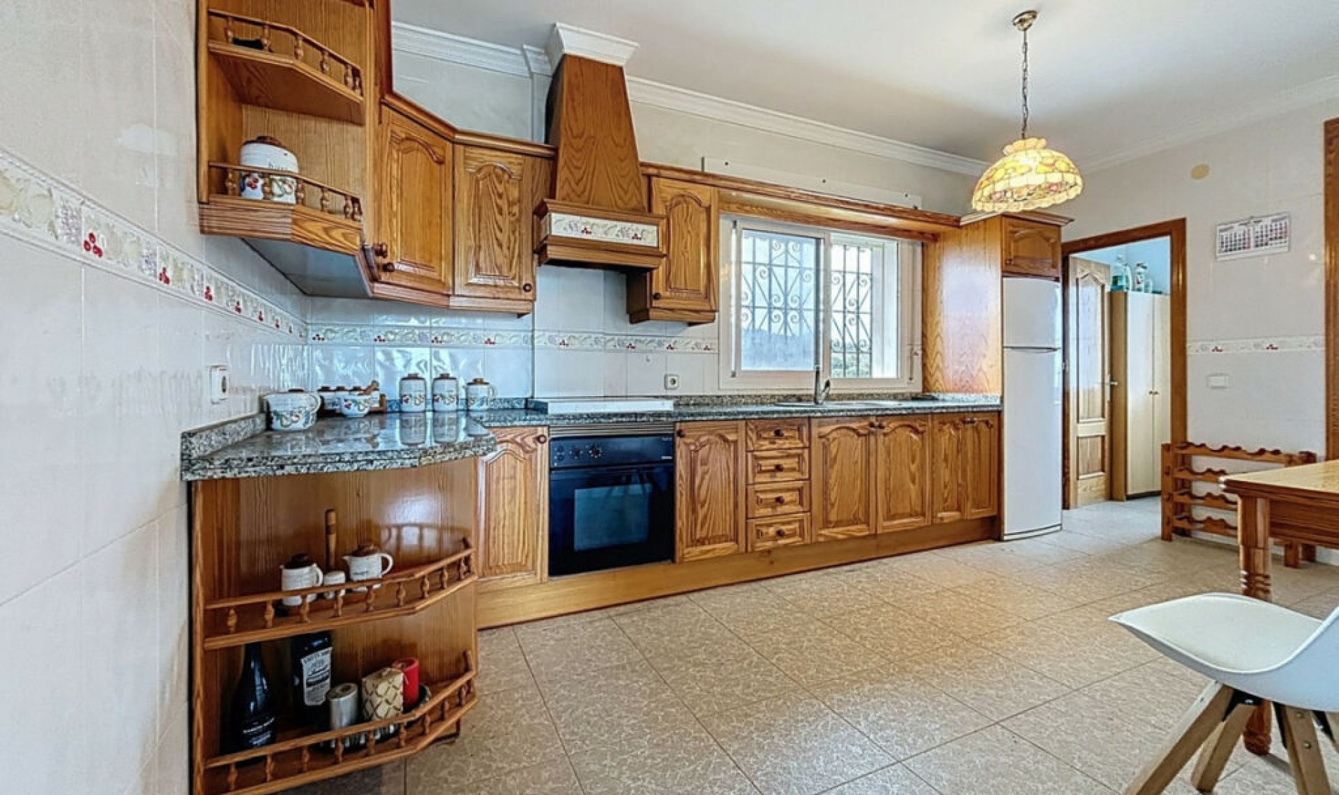 Resale - House -
Chilches