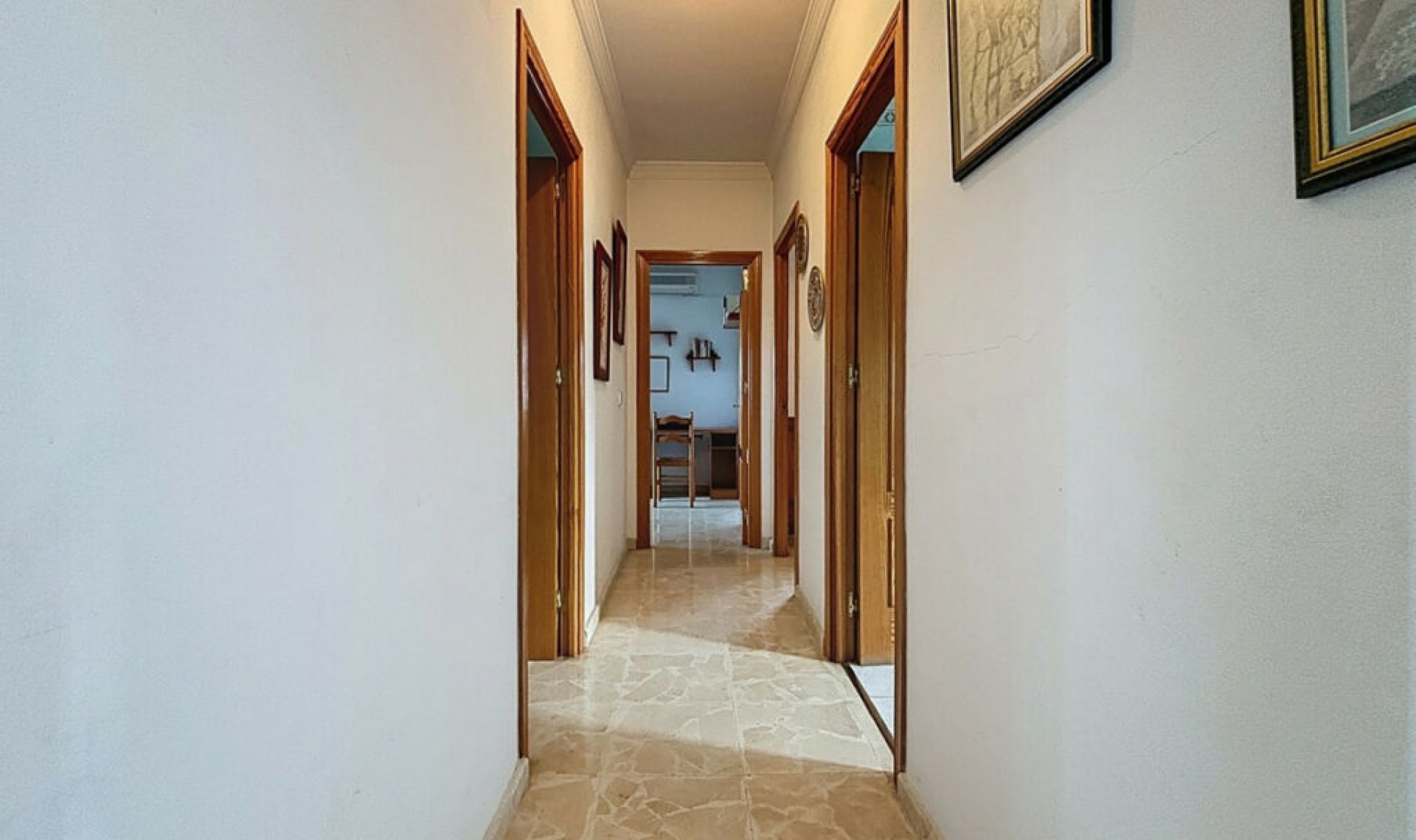 Resale - House -
Chilches