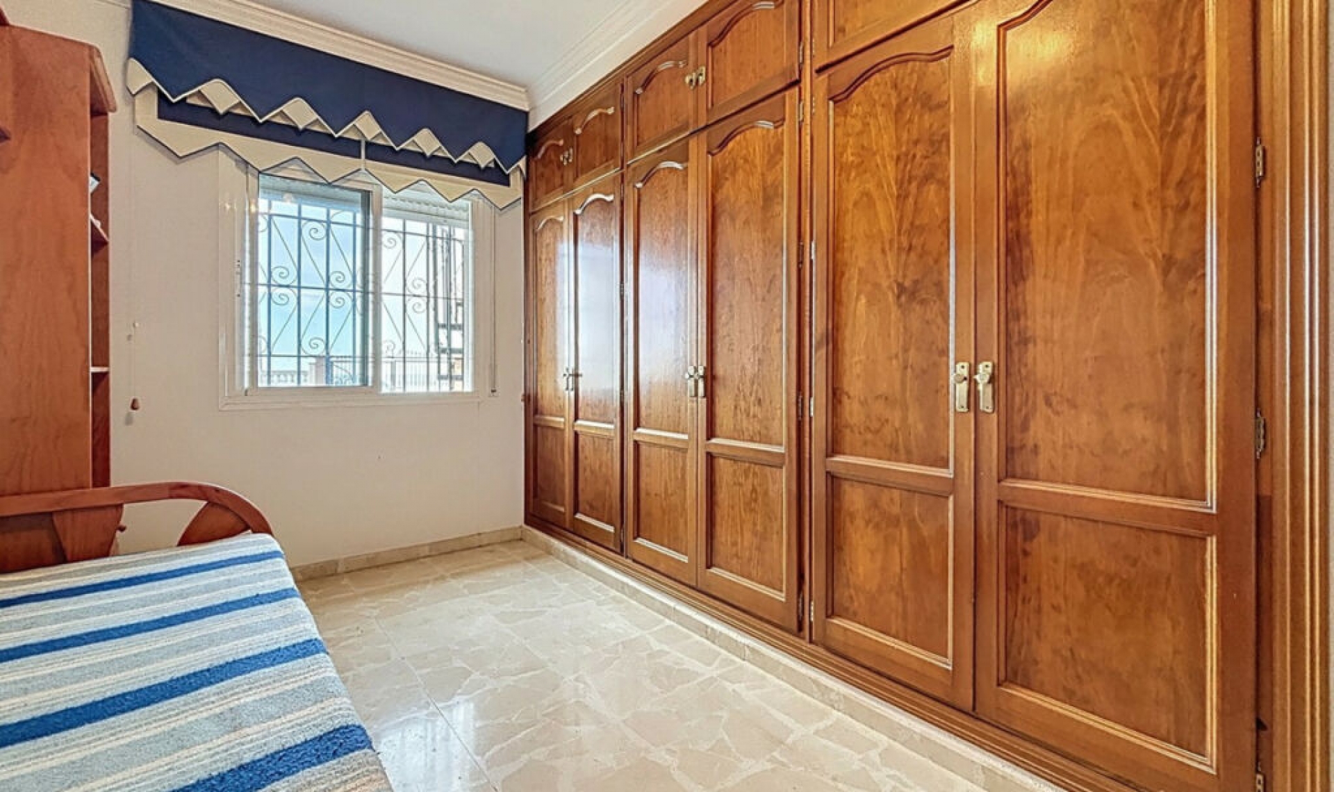 Resale - House -
Chilches