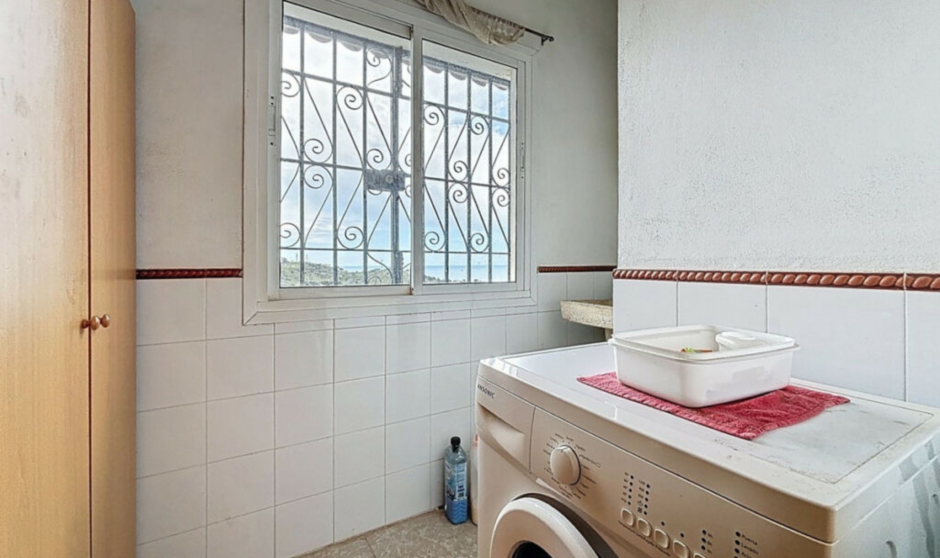 Resale - House -
Chilches