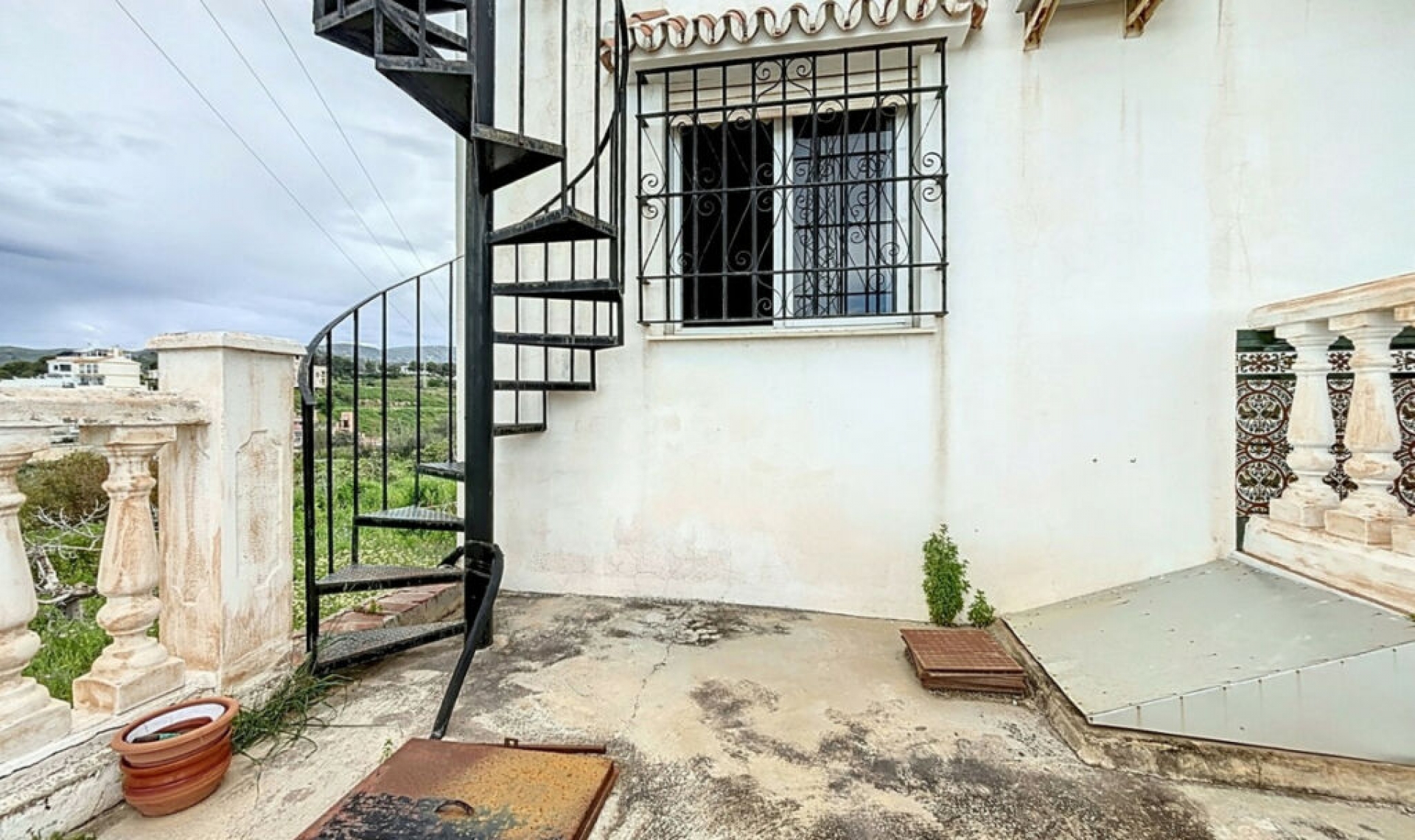 Resale - House -
Chilches