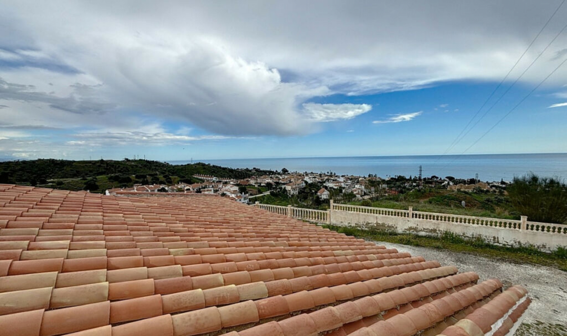 Resale - House -
Chilches