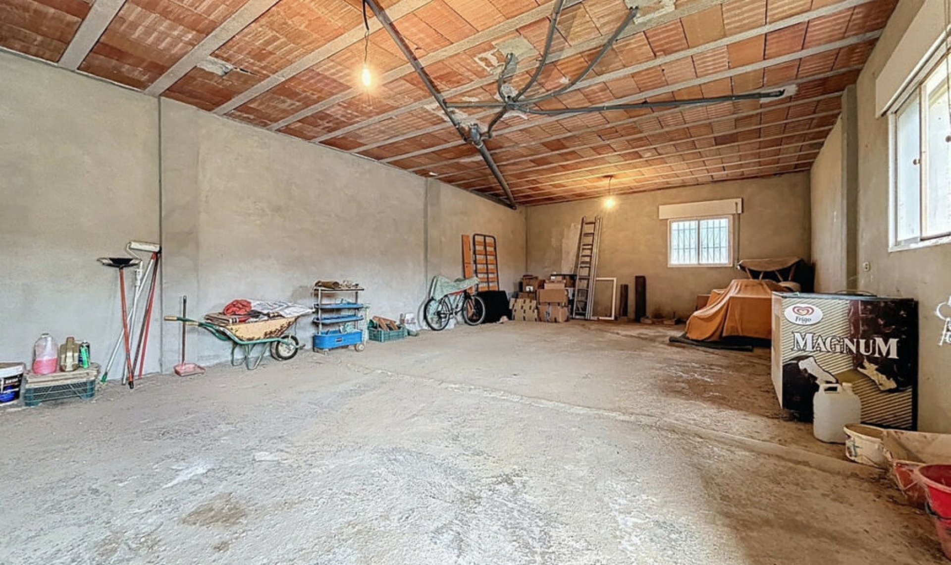 Resale - House -
Chilches