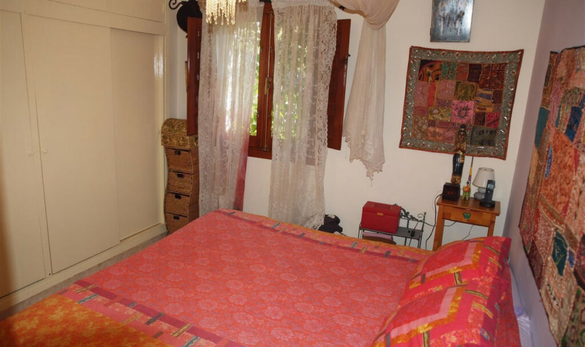 Resale - House -
Chilches