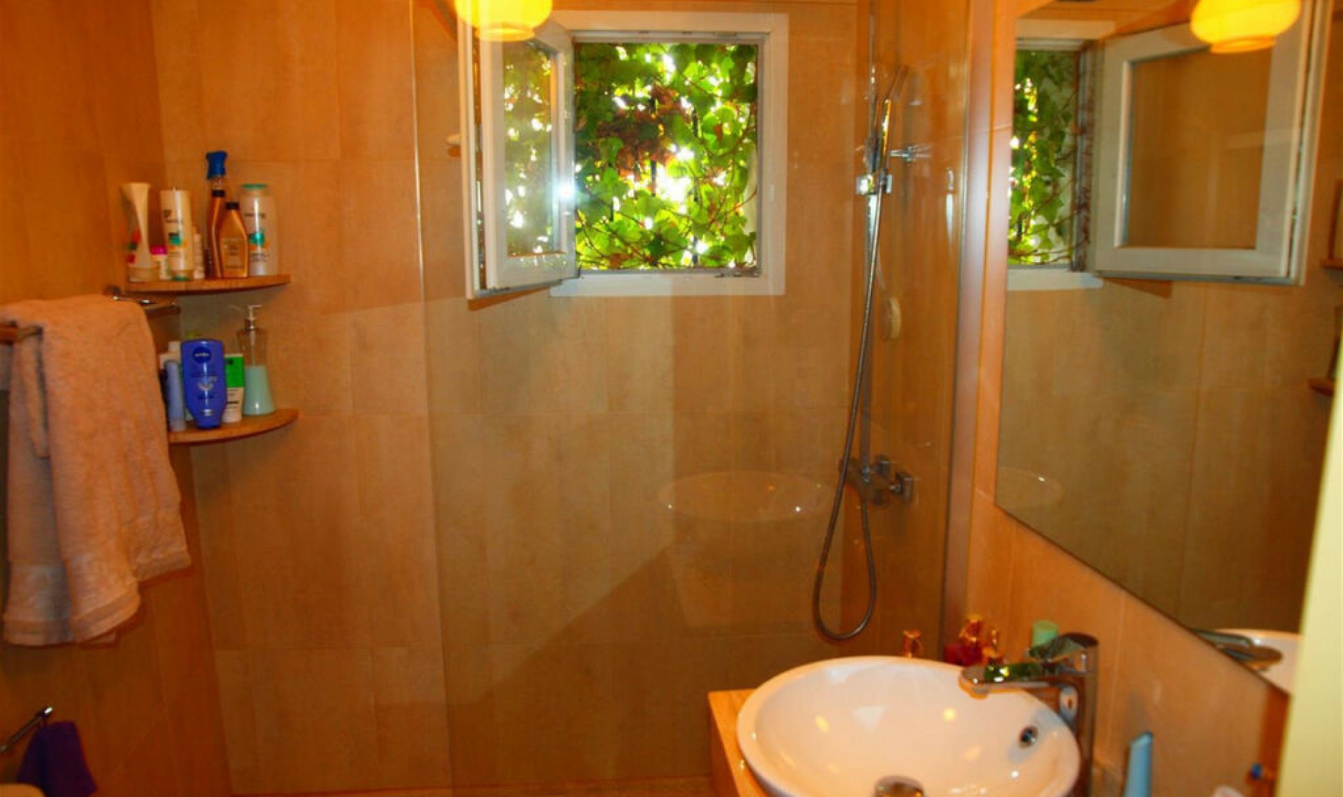 Resale - House -
Chilches