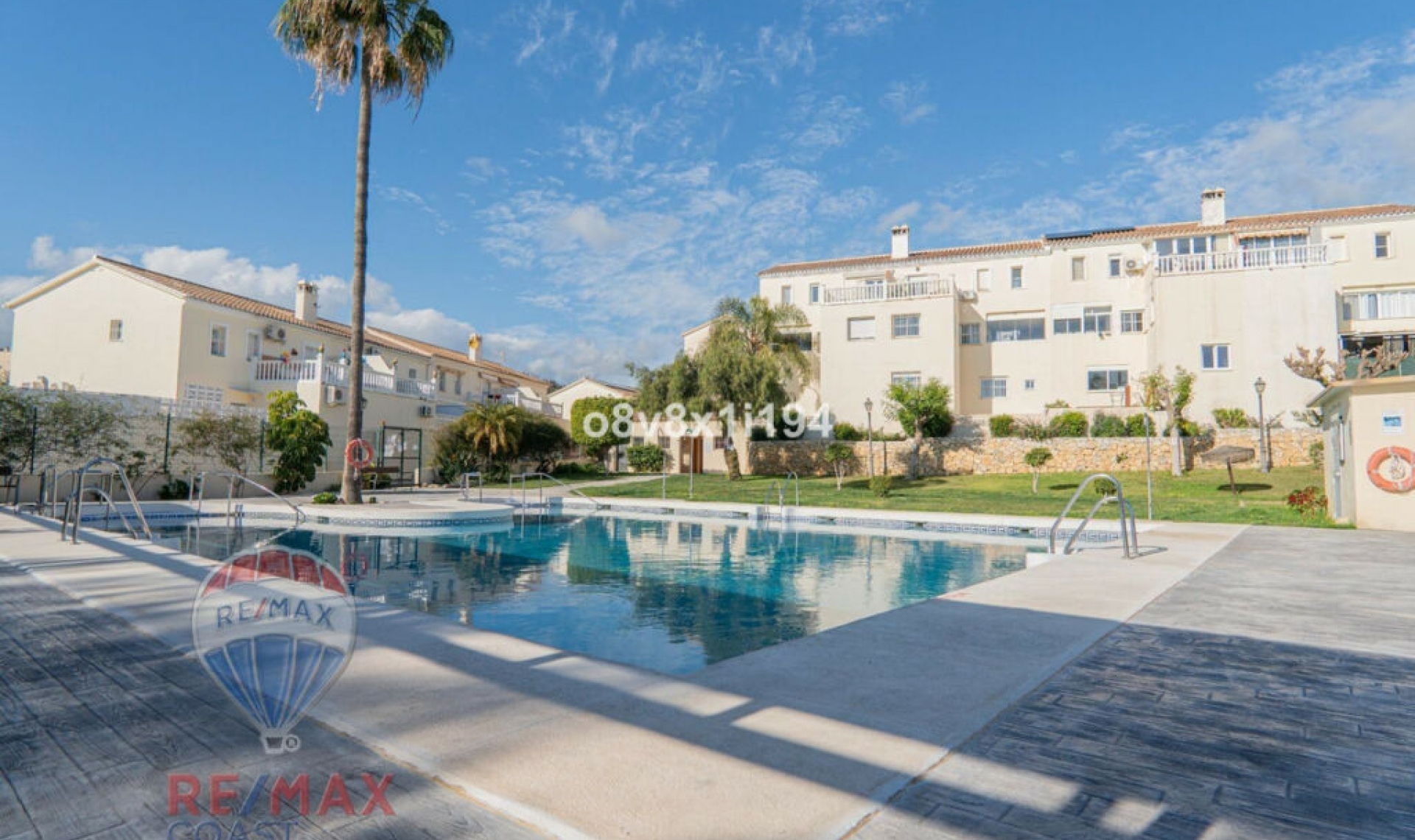 Resale - House -
Chilches