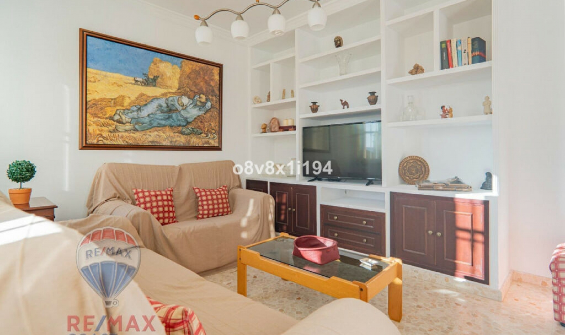 Resale - House -
Chilches