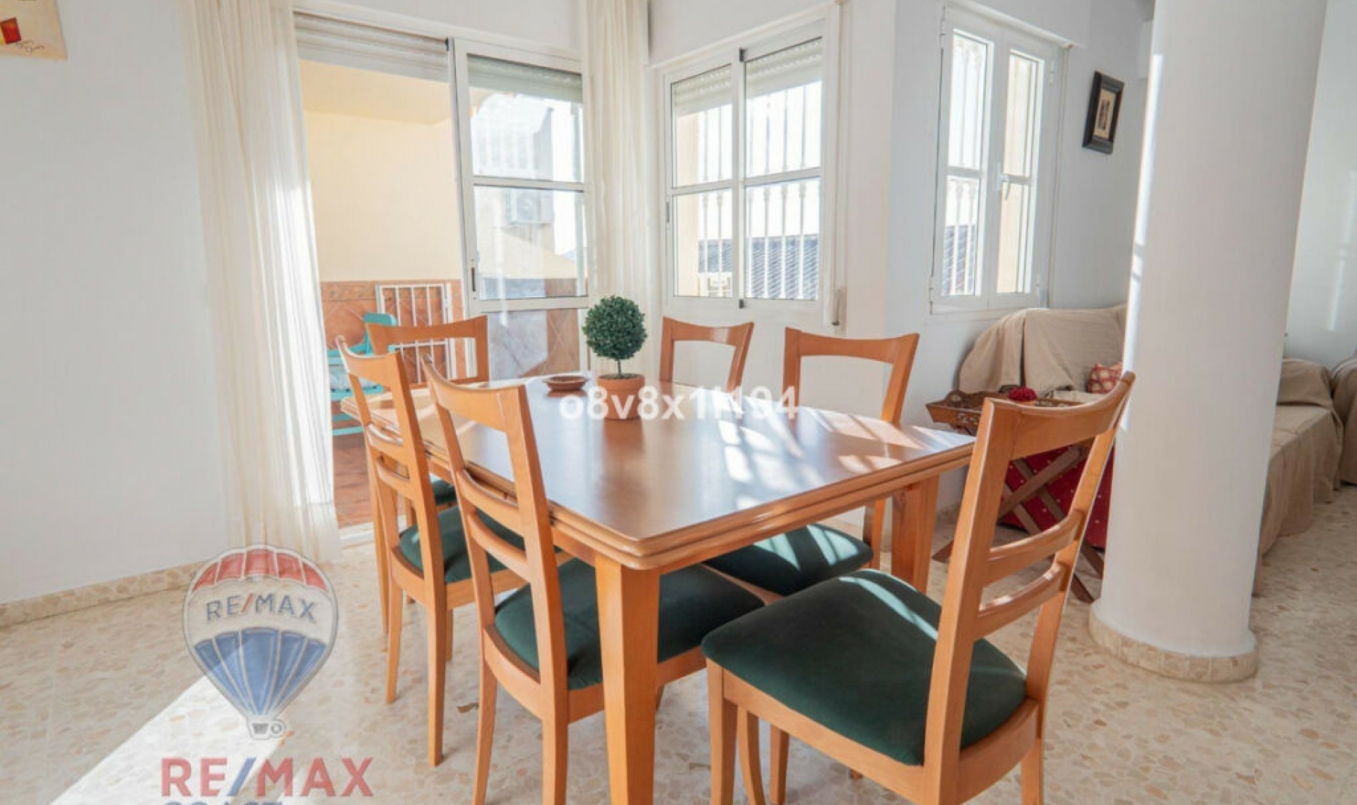 Resale - House -
Chilches