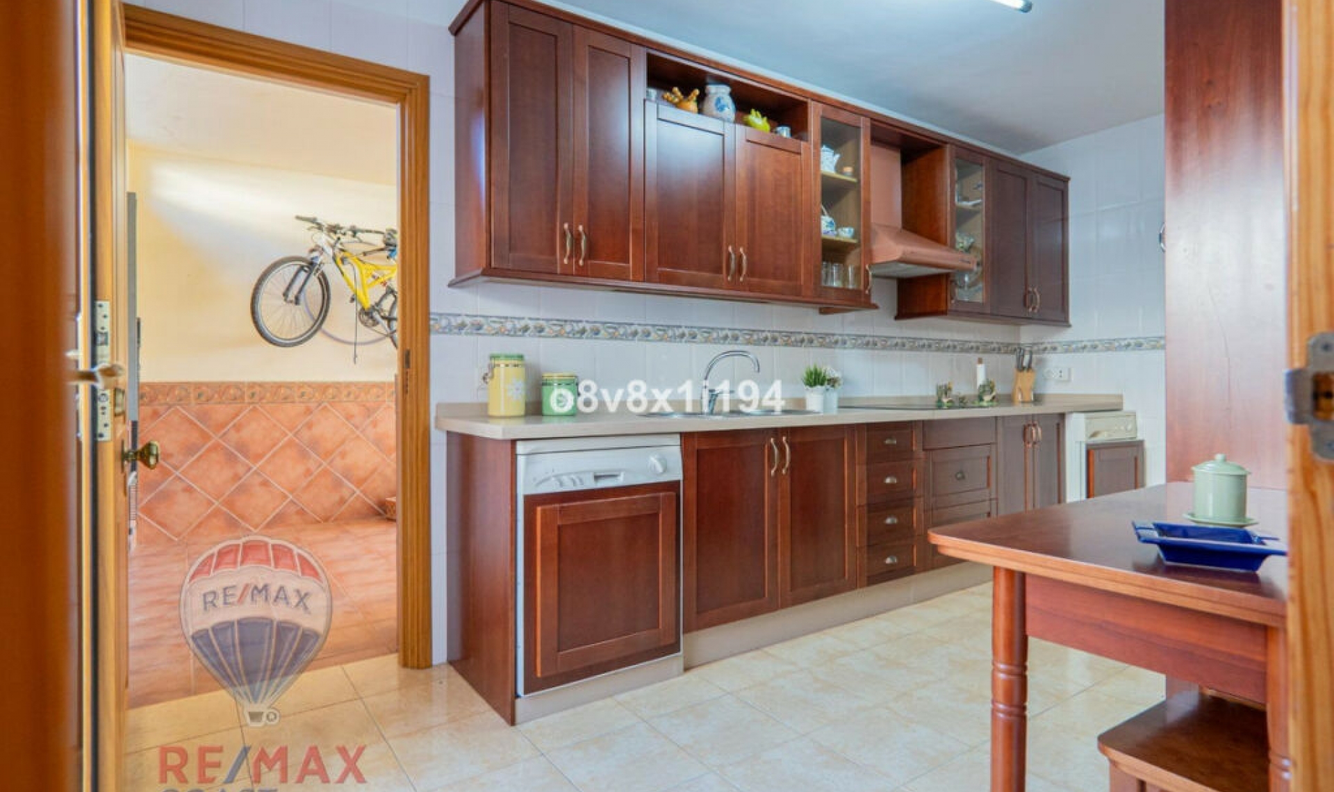 Resale - House -
Chilches