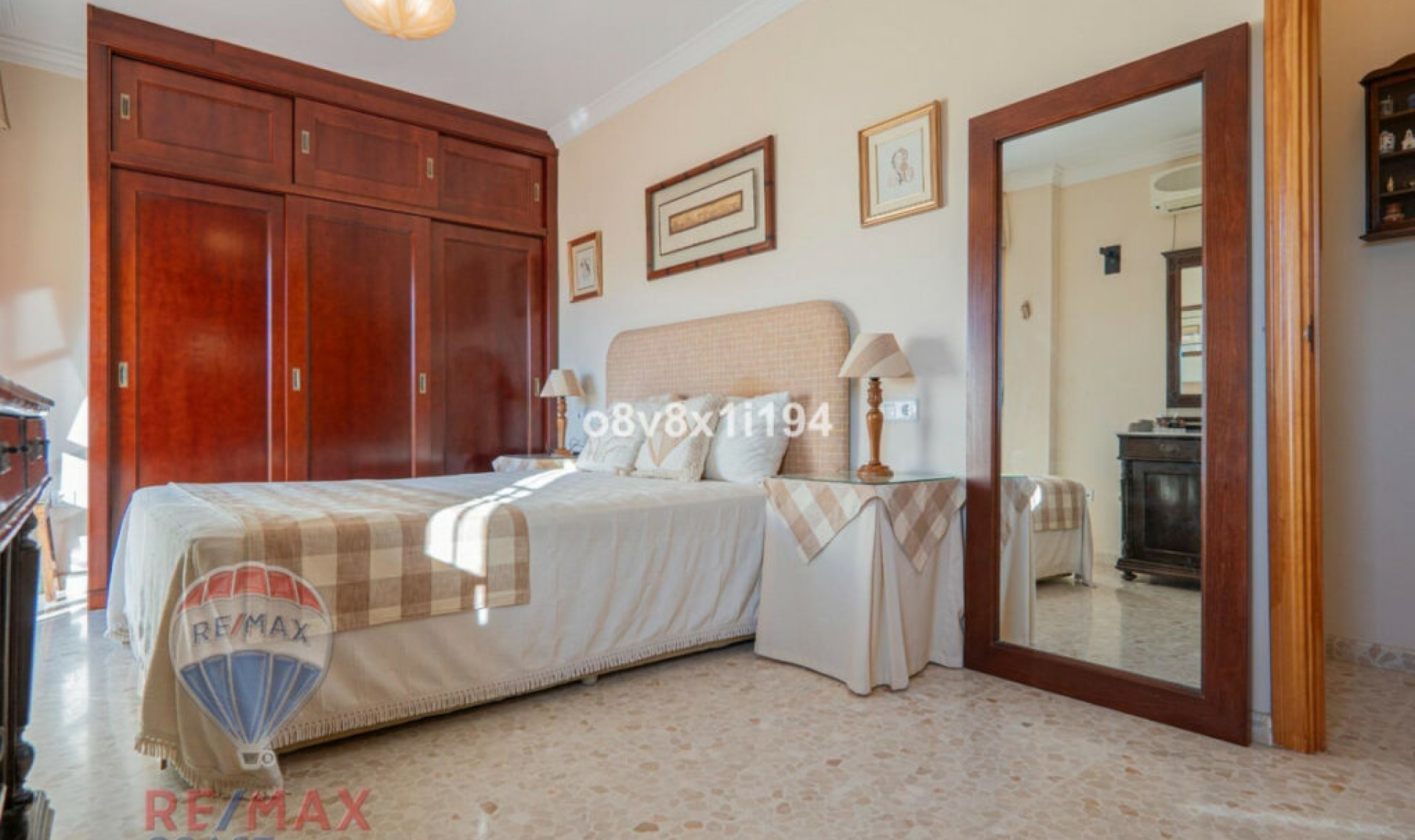 Resale - House -
Chilches