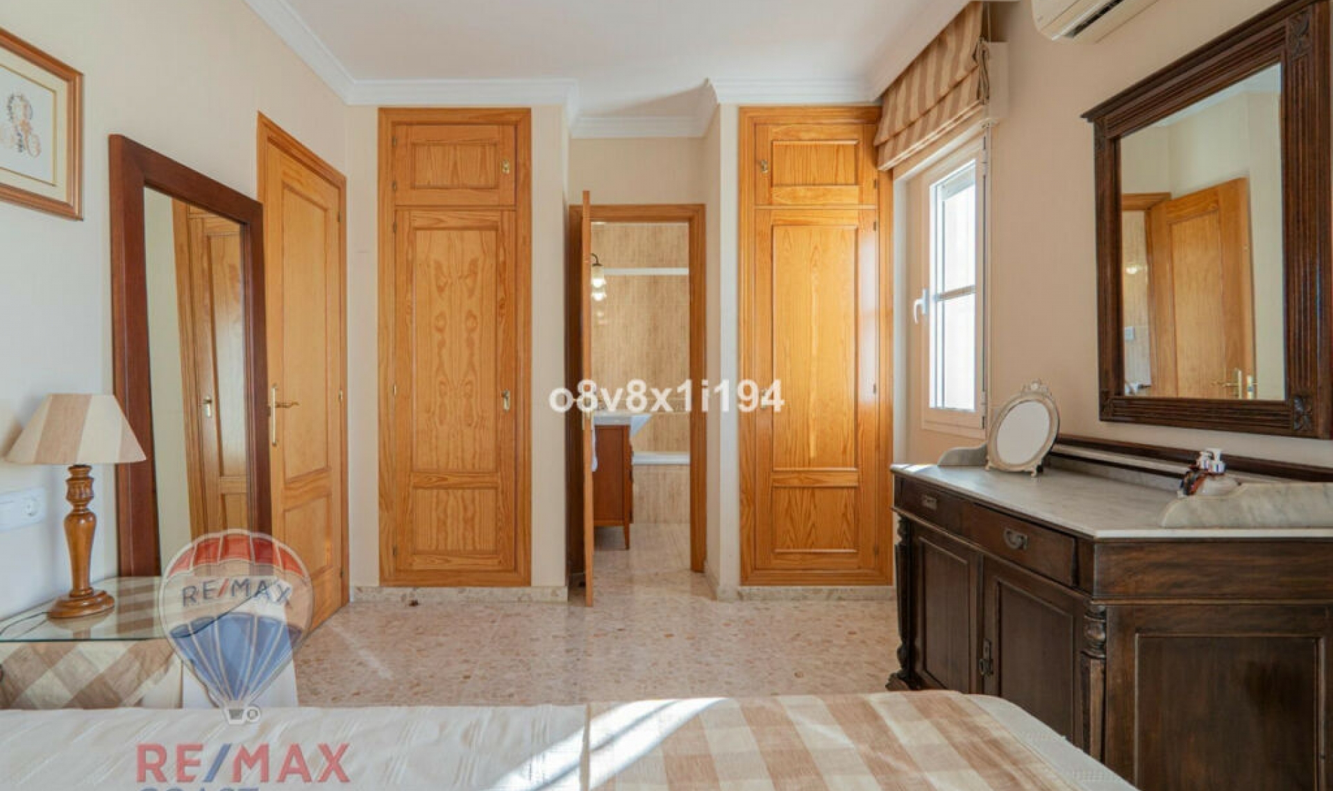 Resale - House -
Chilches