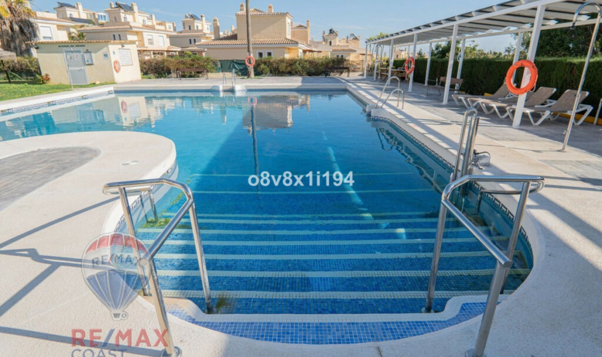 Resale - House -
Chilches