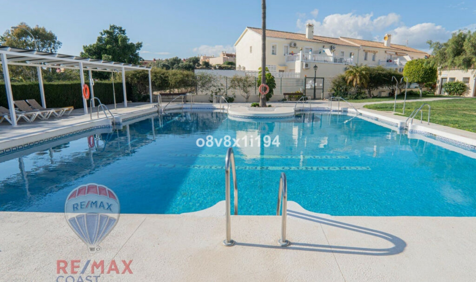 Resale - House -
Chilches