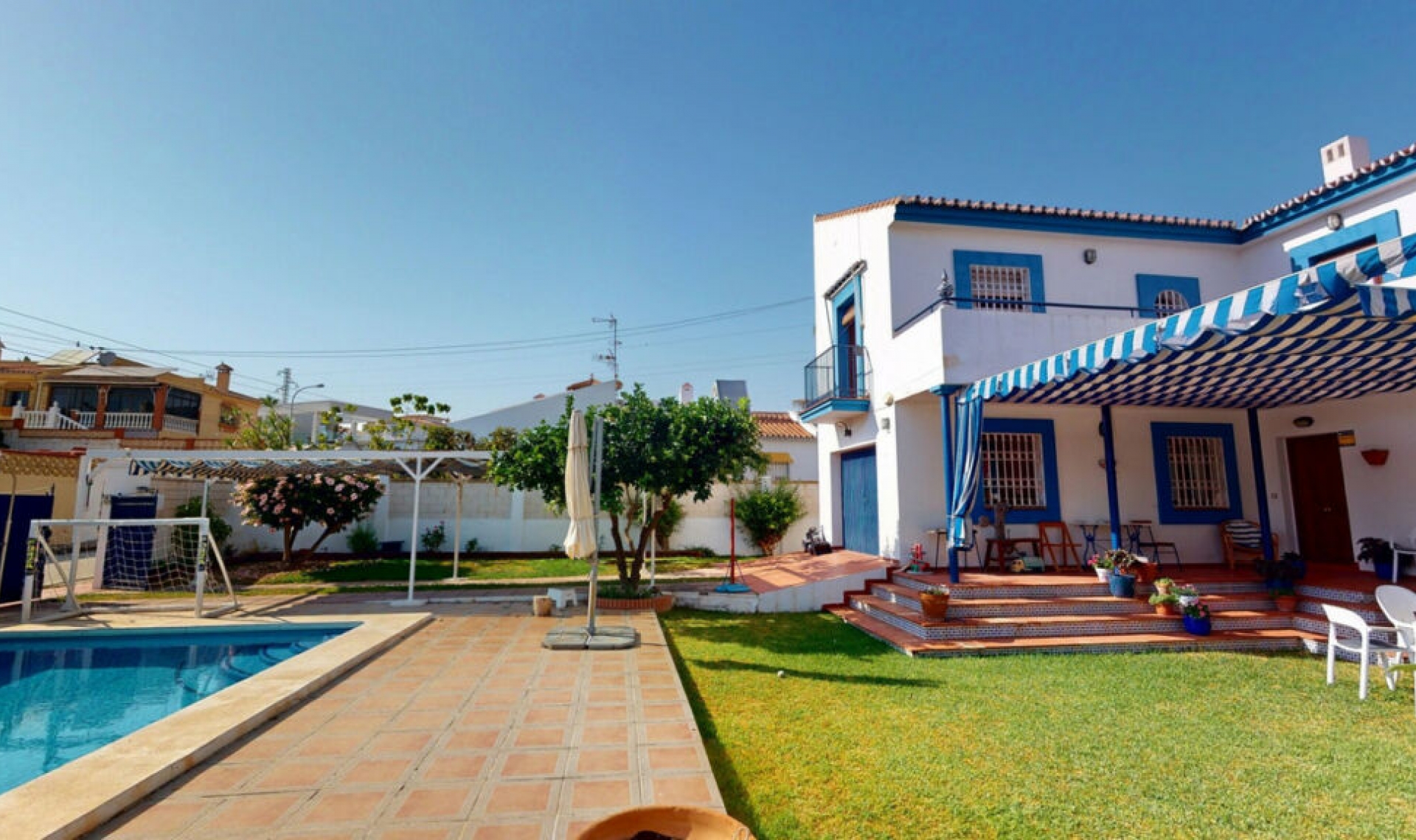 Resale - House -
Chilches