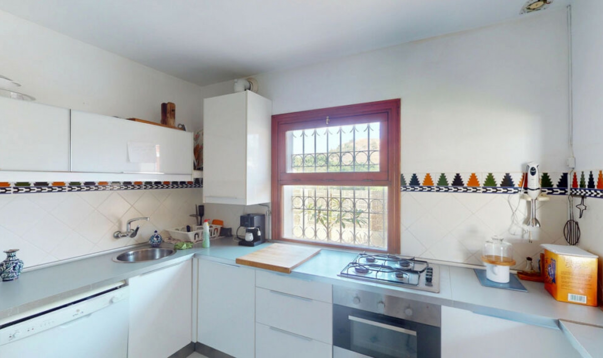 Resale - House -
Chilches