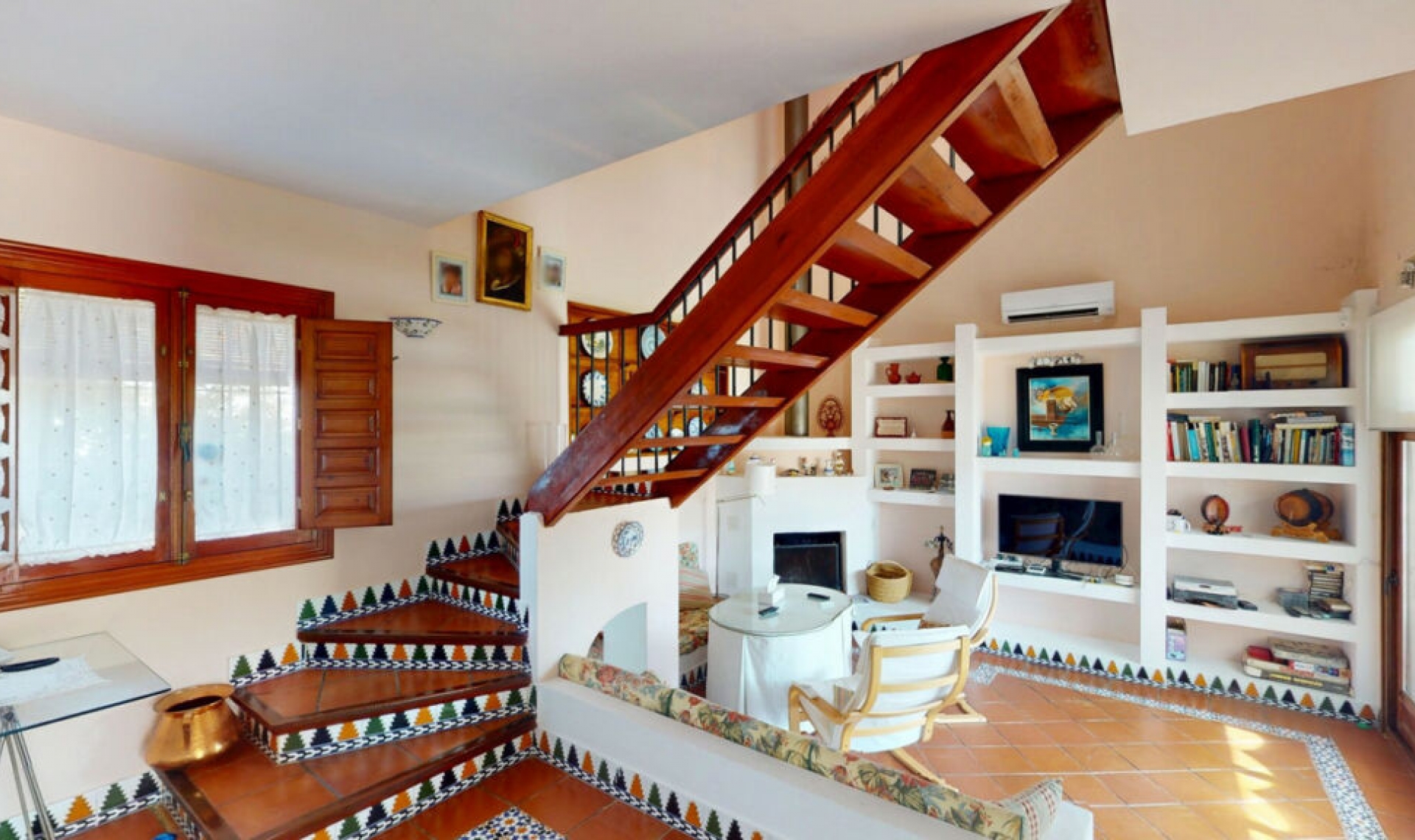 Resale - House -
Chilches