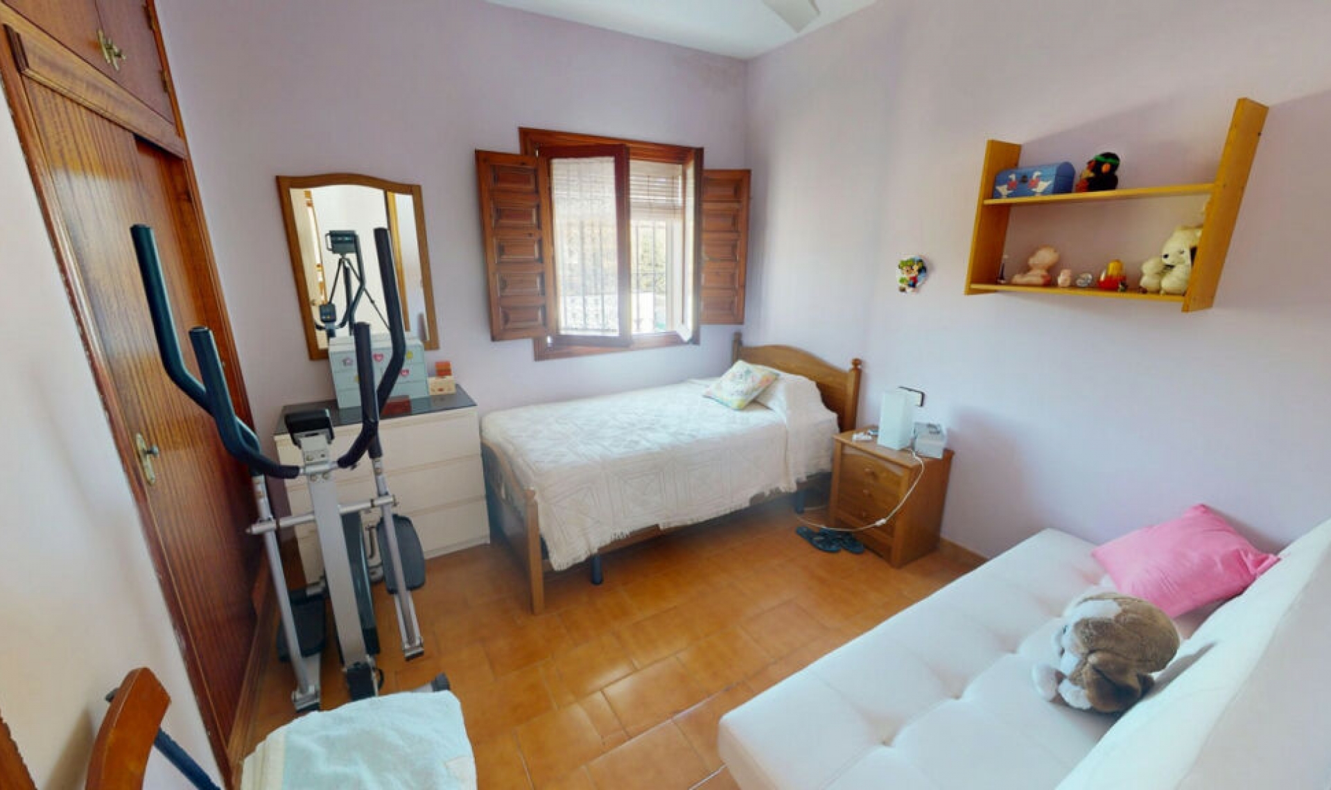 Resale - House -
Chilches