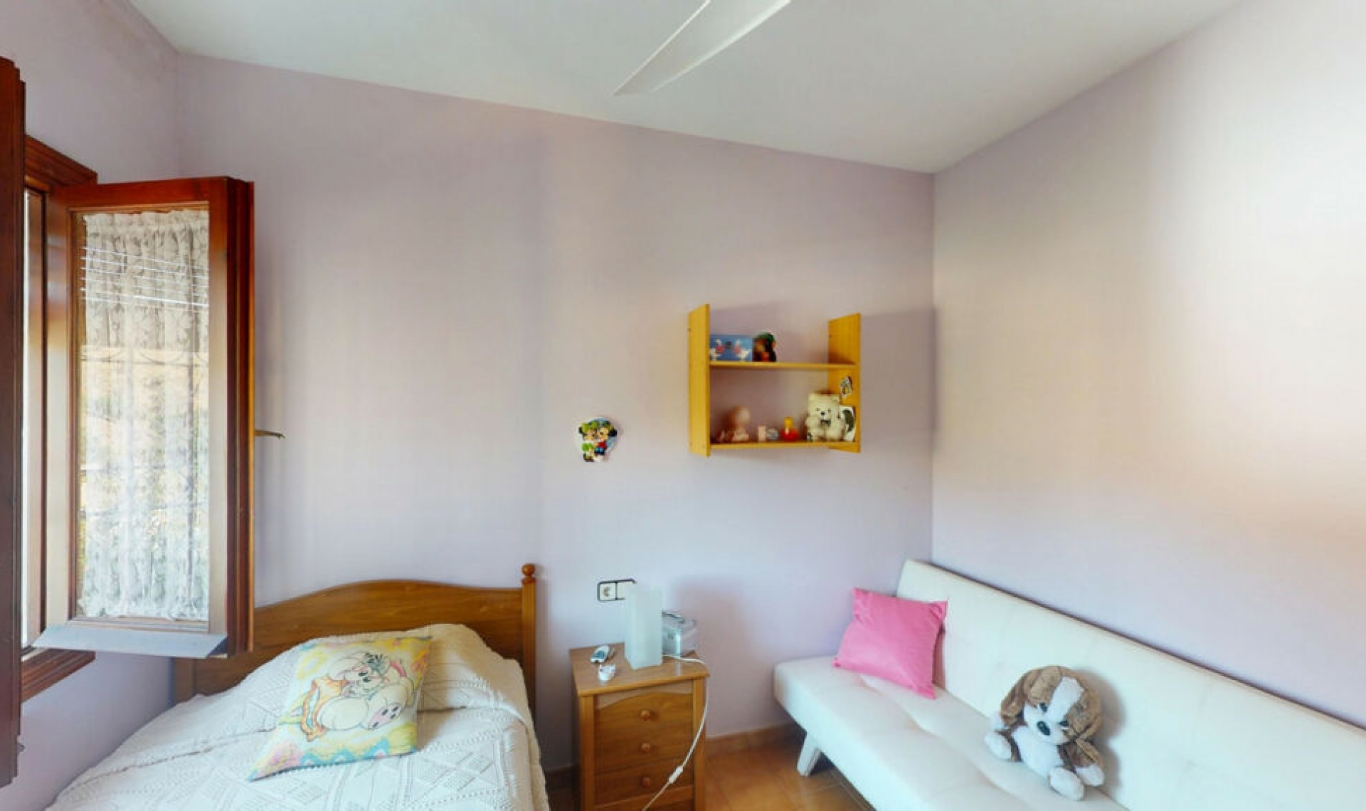 Resale - House -
Chilches