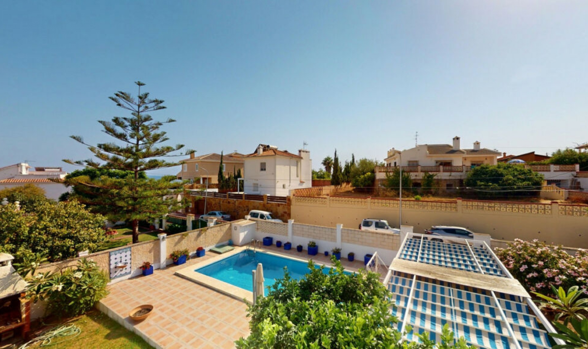 Resale - House -
Chilches