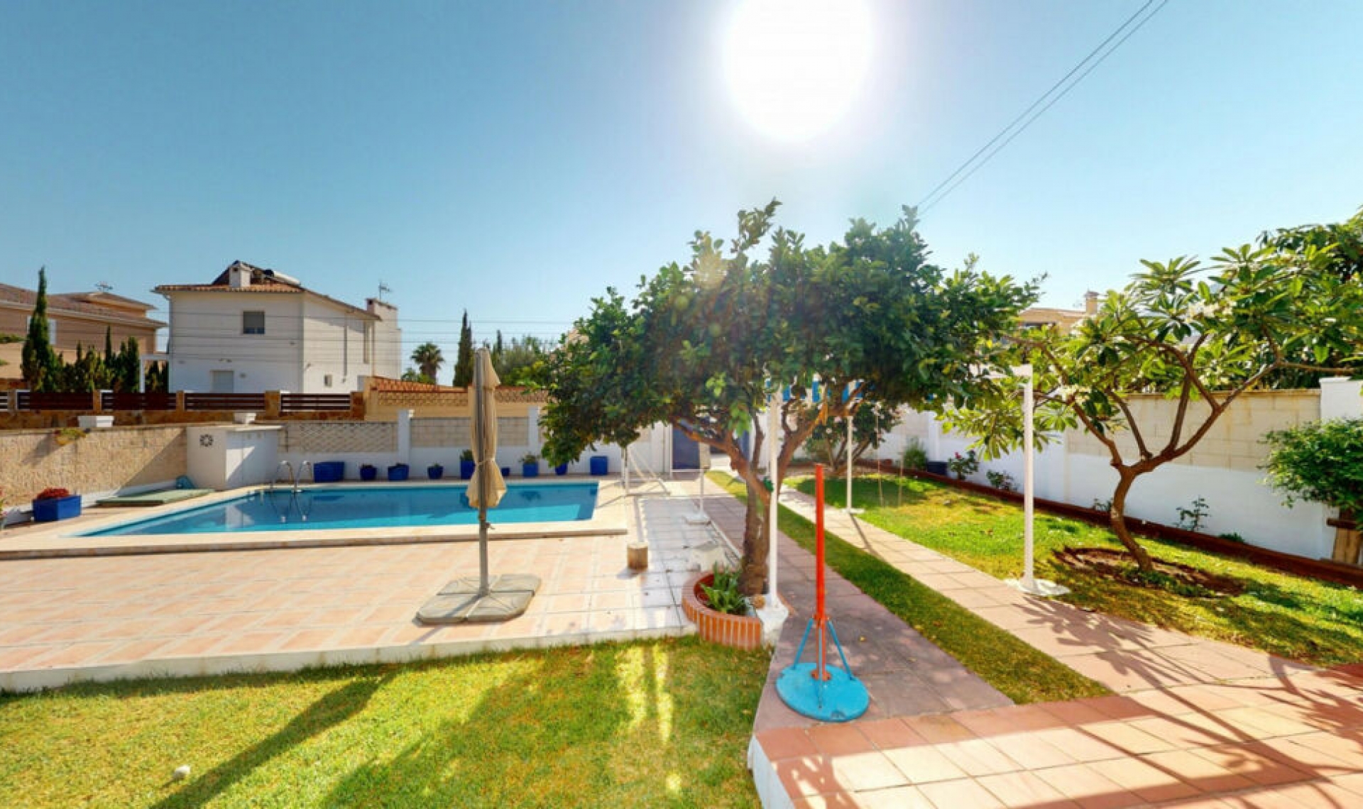 Resale - House -
Chilches