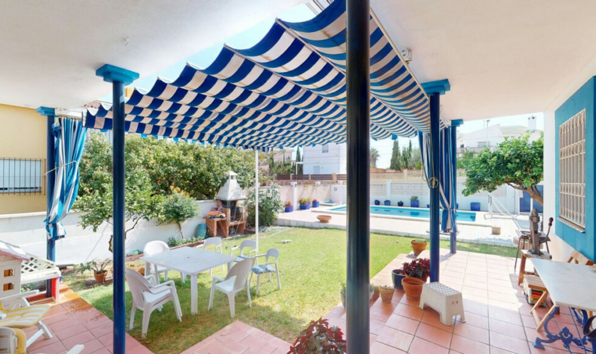 Resale - House -
Chilches