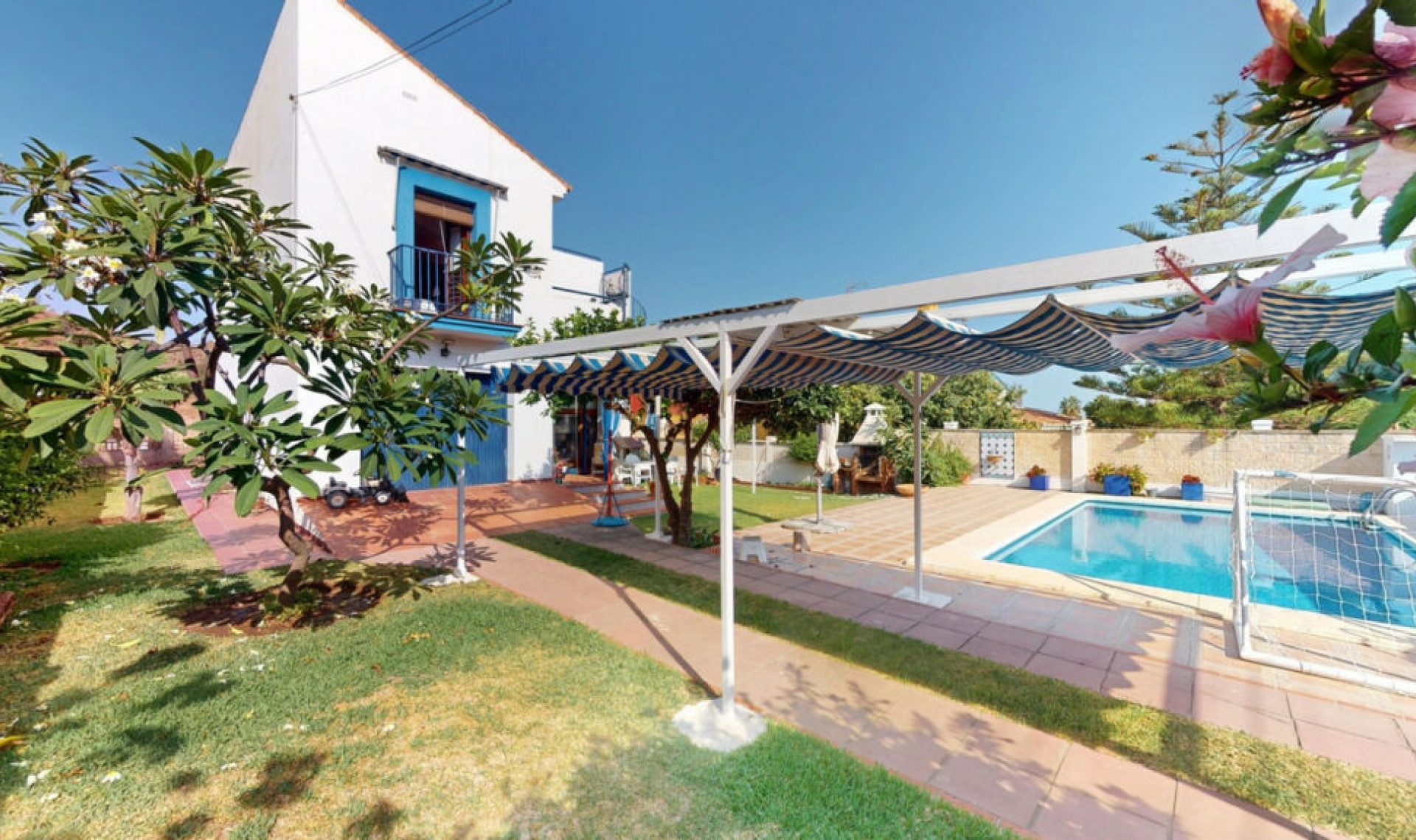 Resale - House -
Chilches