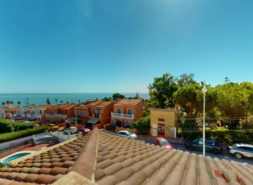 Resale - House -
Chilches