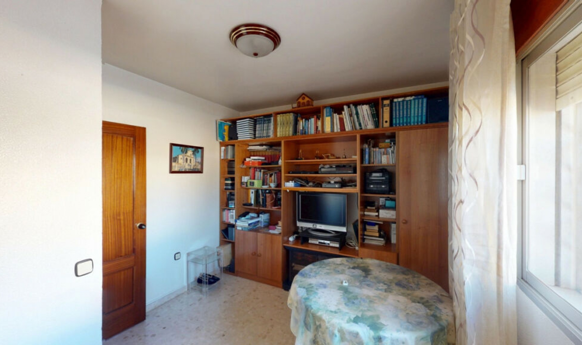 Resale - House -
Chilches