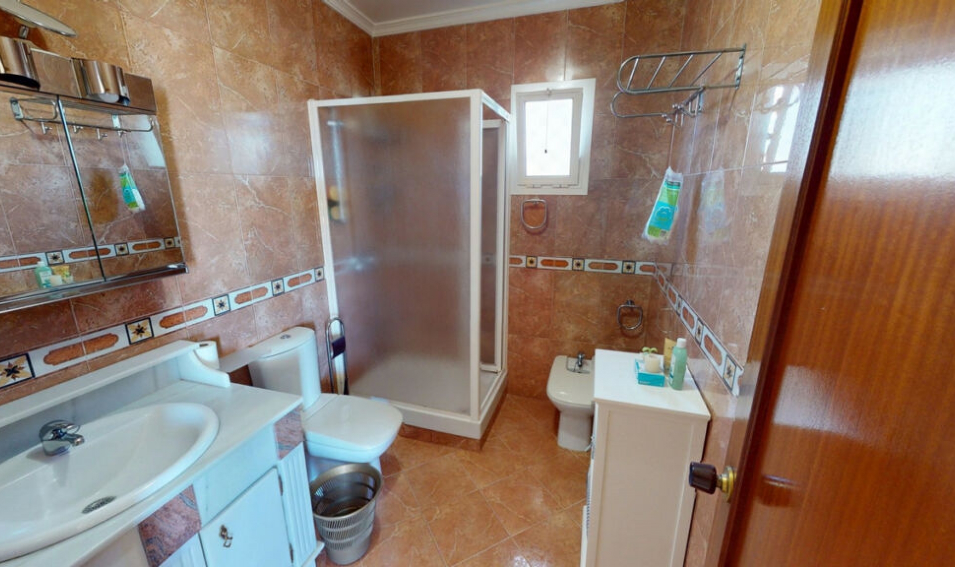 Resale - House -
Chilches