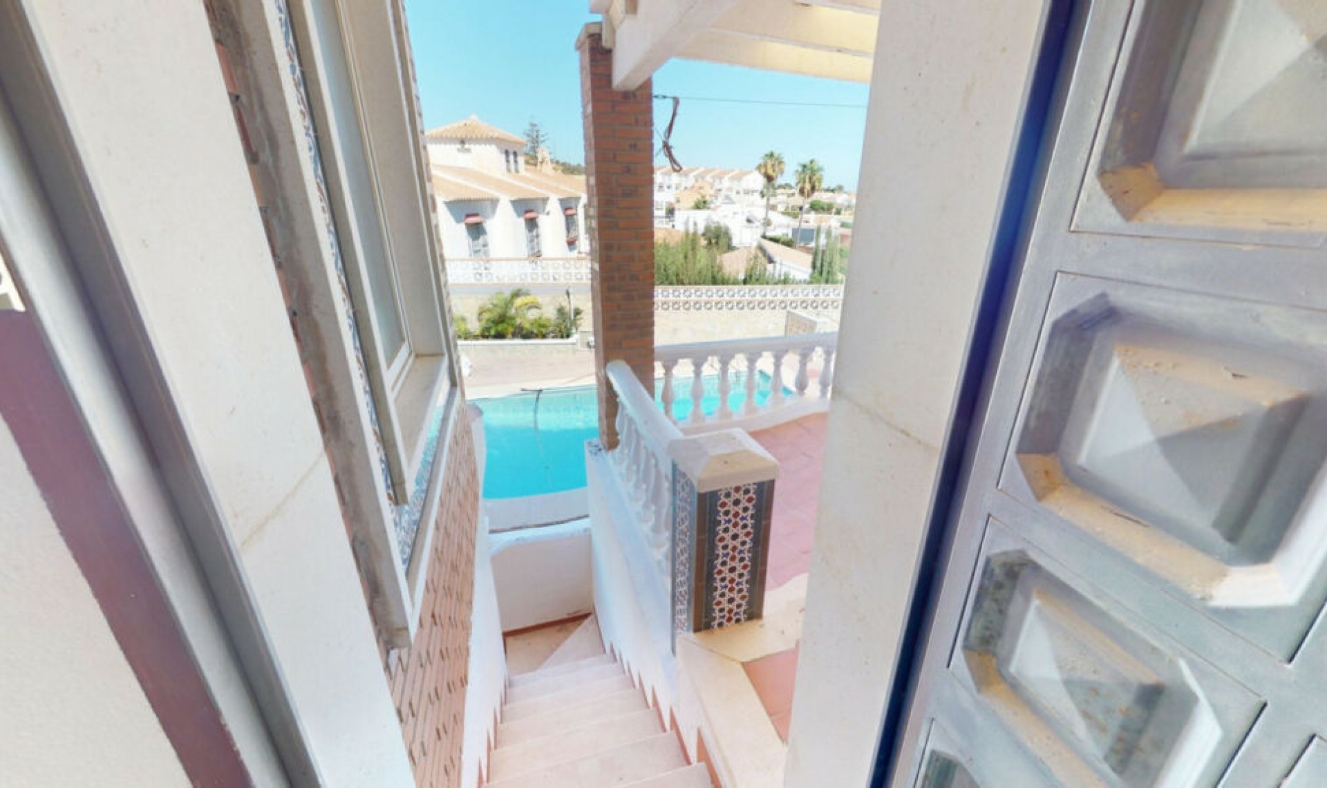 Resale - House -
Chilches